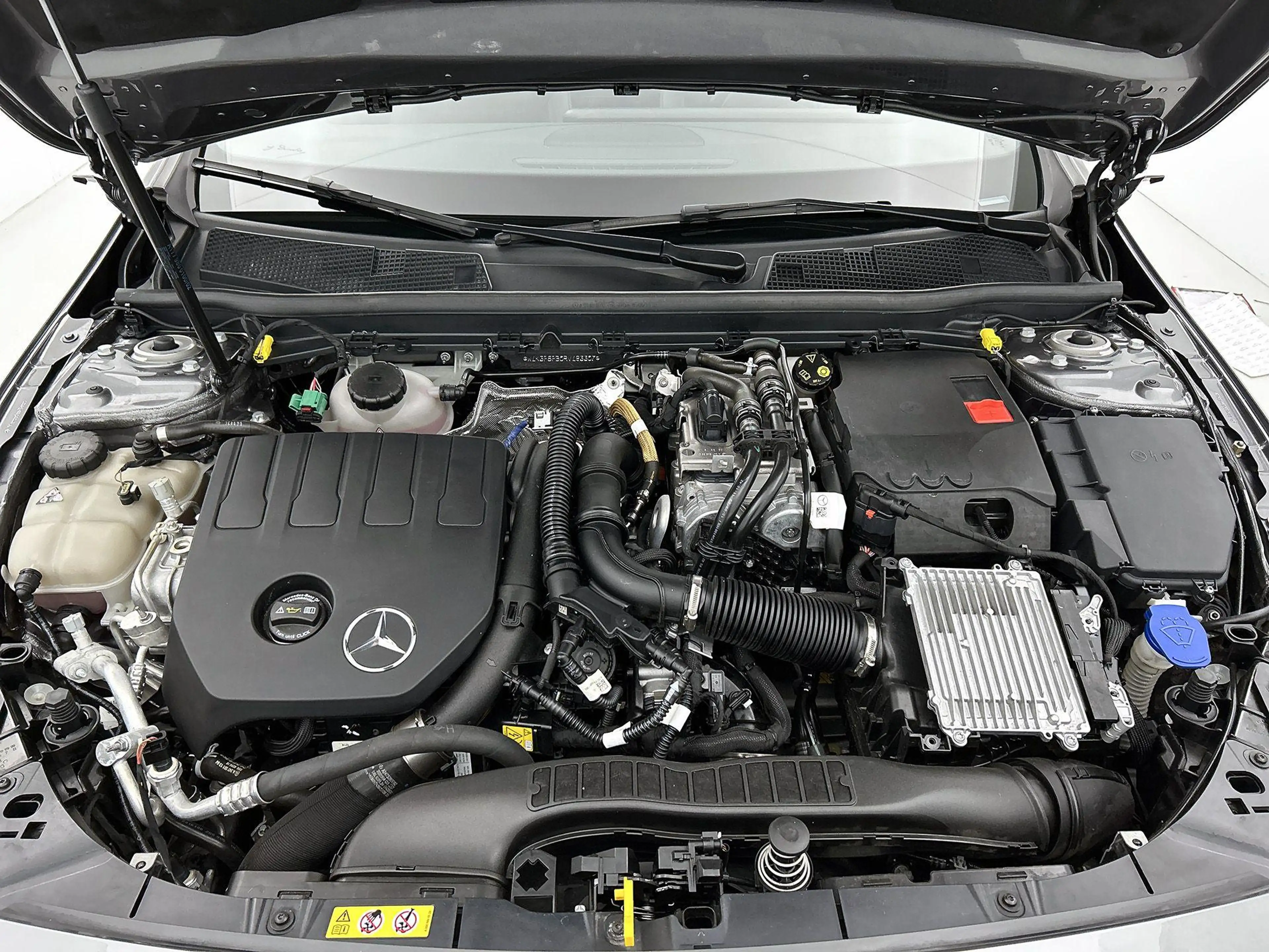 Mercedes-Benz A 250 A 250e Automaat AMG Line | Nightpakket | Panoramad — photo 15
