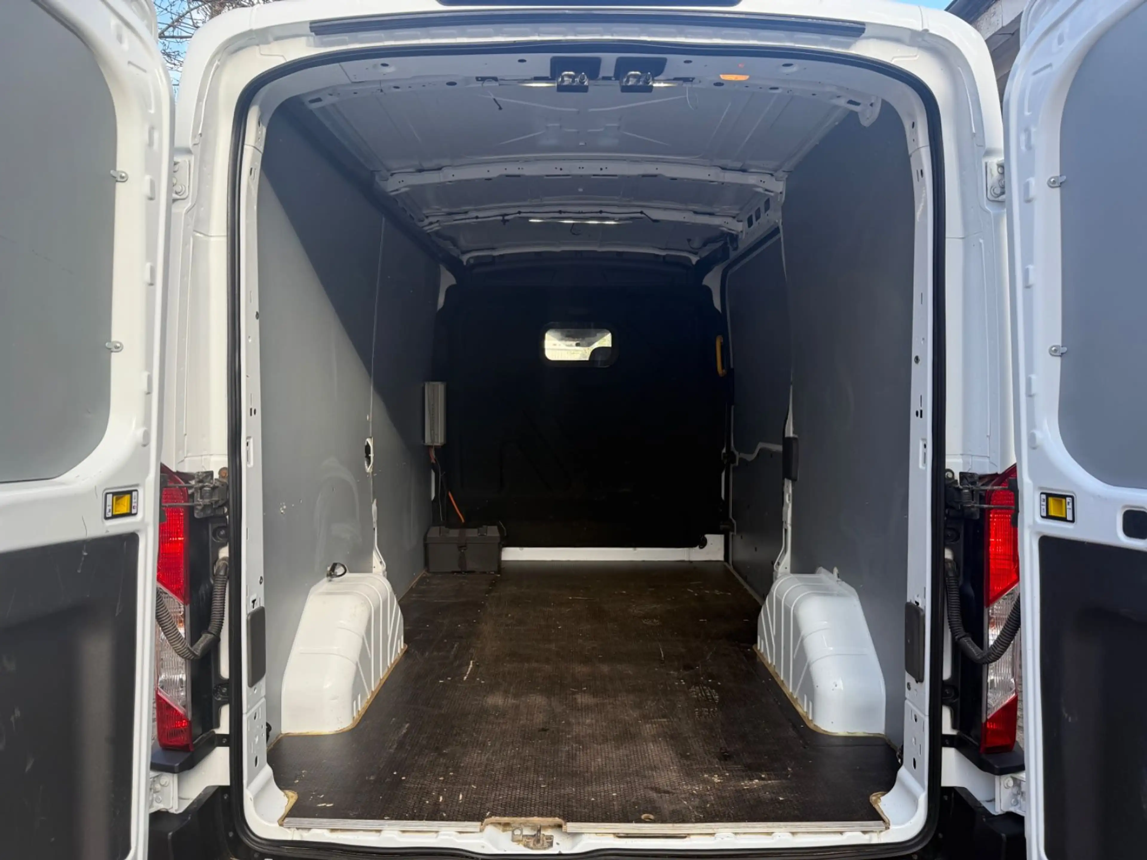 Ford Transit 2,0TDCI Kasten Lang&Hoch Standh. AHK LED — photo 10