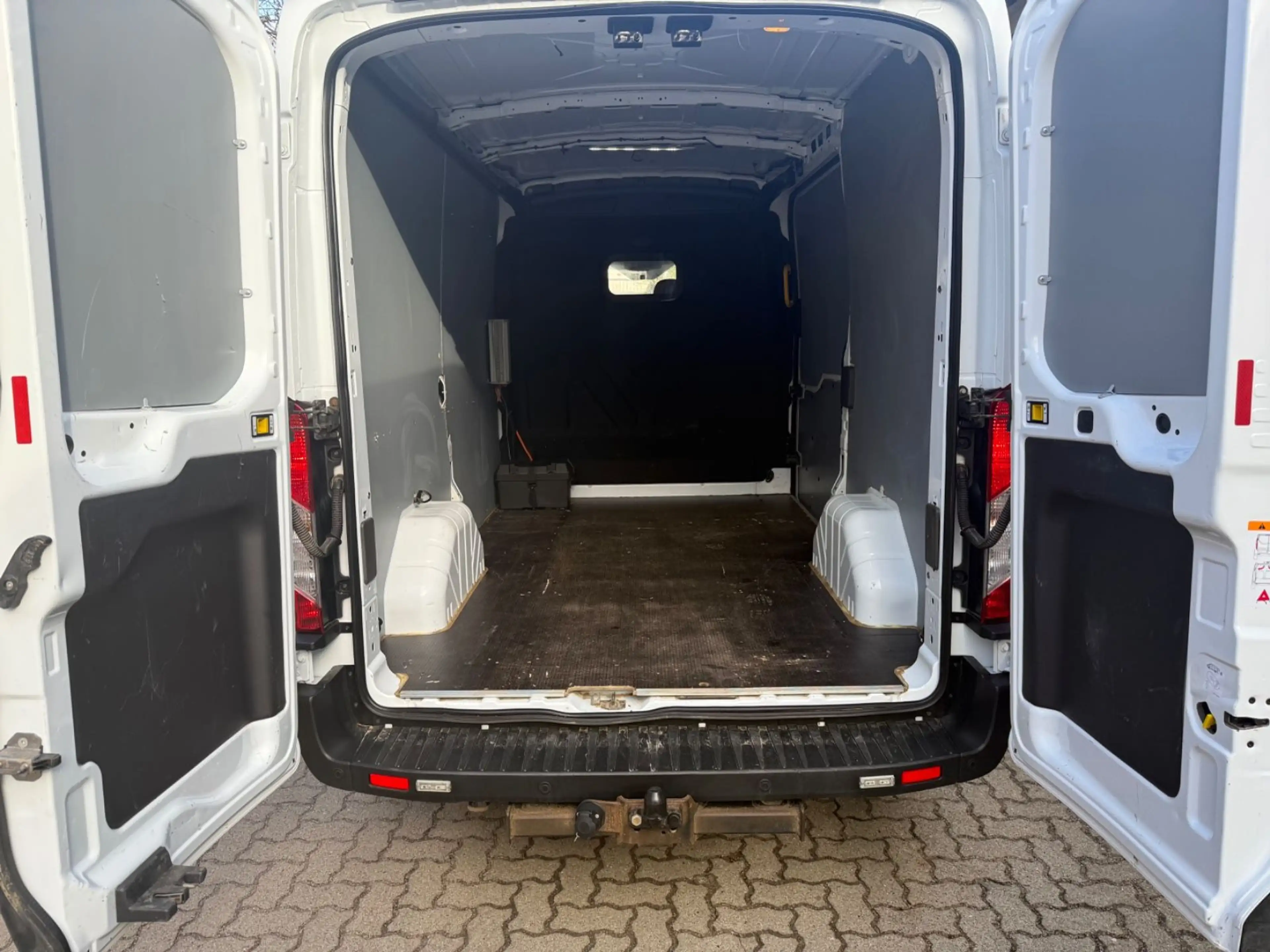Ford Transit 2,0TDCI Kasten Lang&Hoch Standh. AHK LED — photo 9