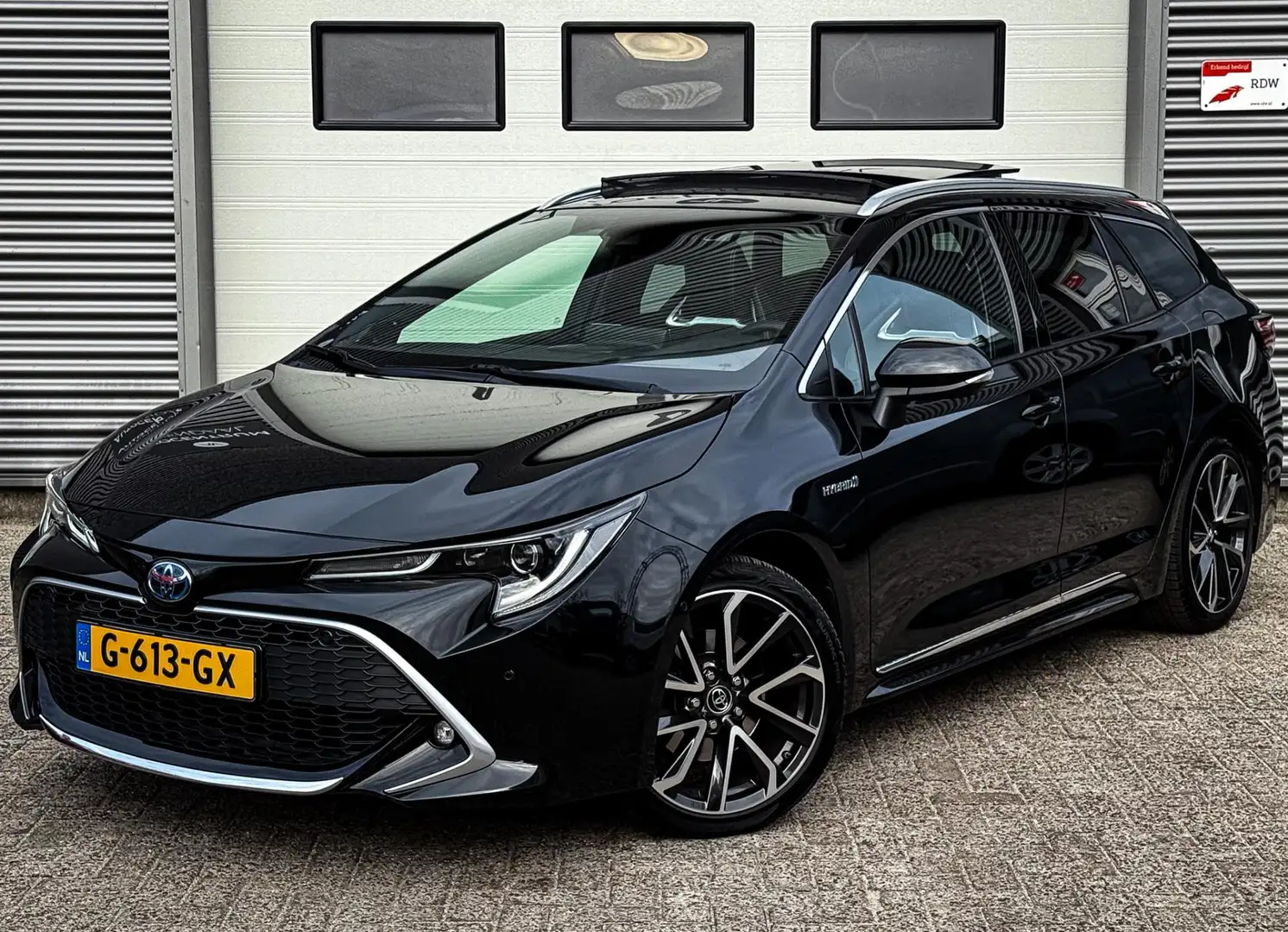 Toyota Corolla Touring Sports 2.0 Hybrid PANO/LEDER/JBL/CAMERA/HU Noir - 2