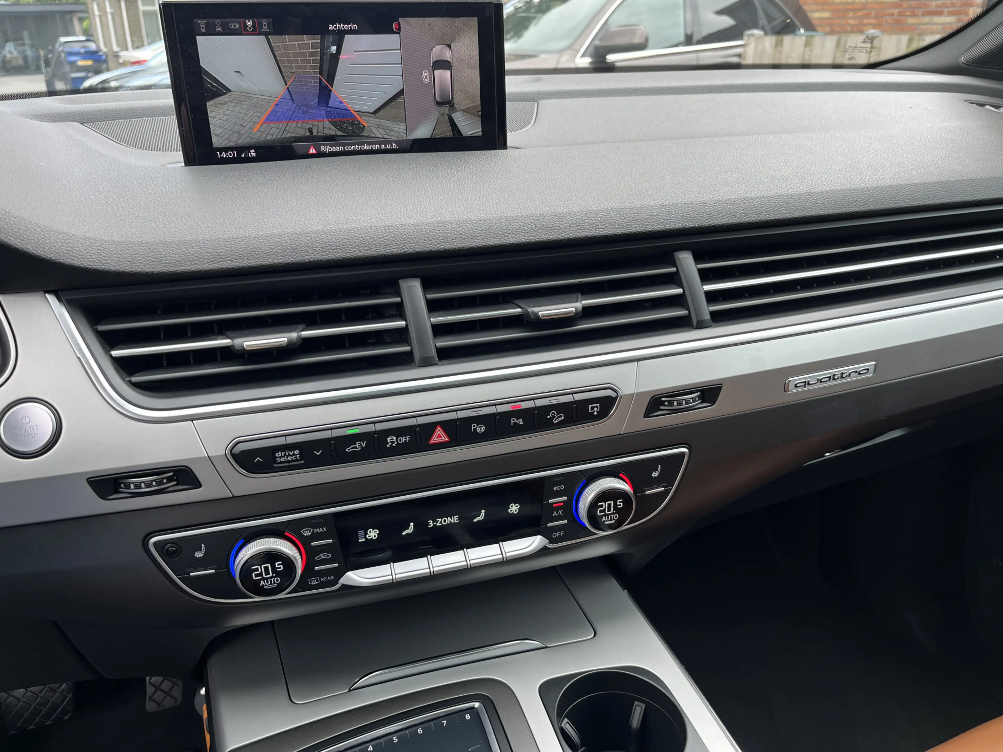 Audi Q7 e-tron 3.0 TDI quattro Premium Luchtvering — photo 18