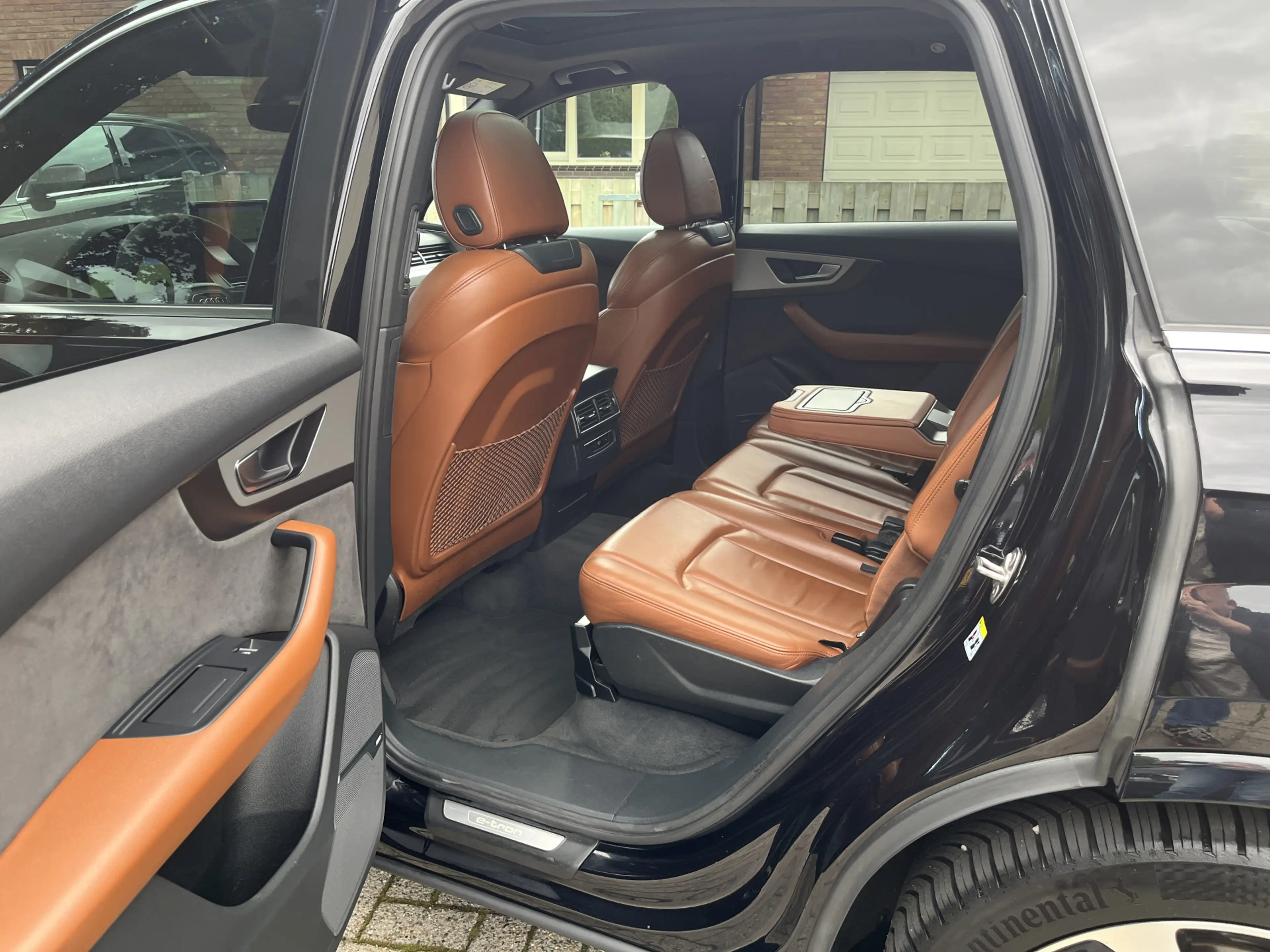 Audi Q7 e-tron 3.0 TDI quattro Premium Luchtvering — photo 10