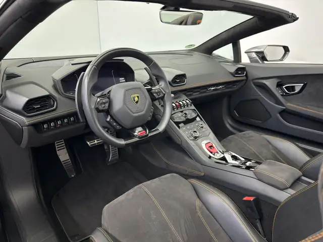 Lamborghini Huracan view 13