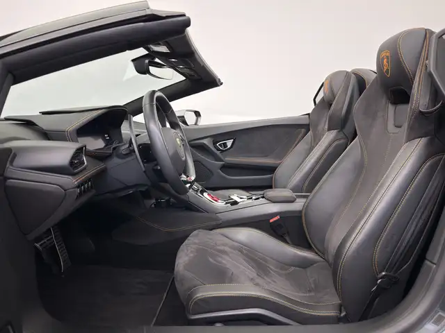 Lamborghini Huracan view 14