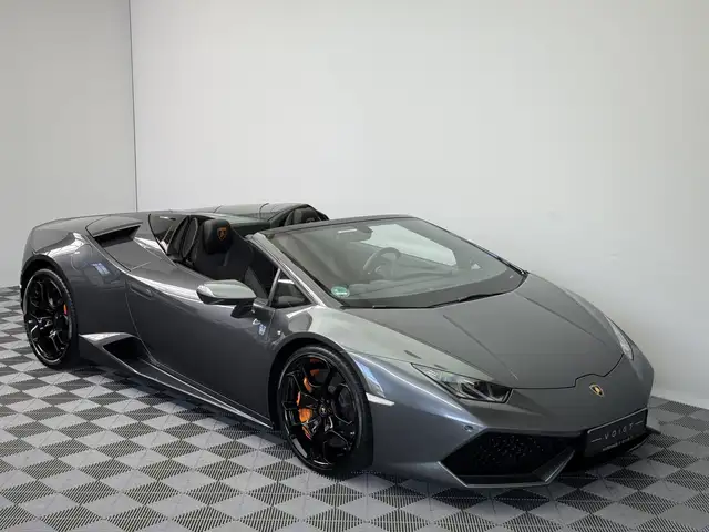 Lamborghini Huracan view 10