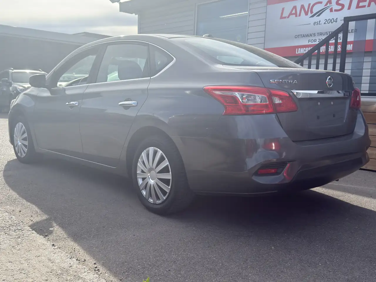 Nissan Sentra снимка Nissan Sentra