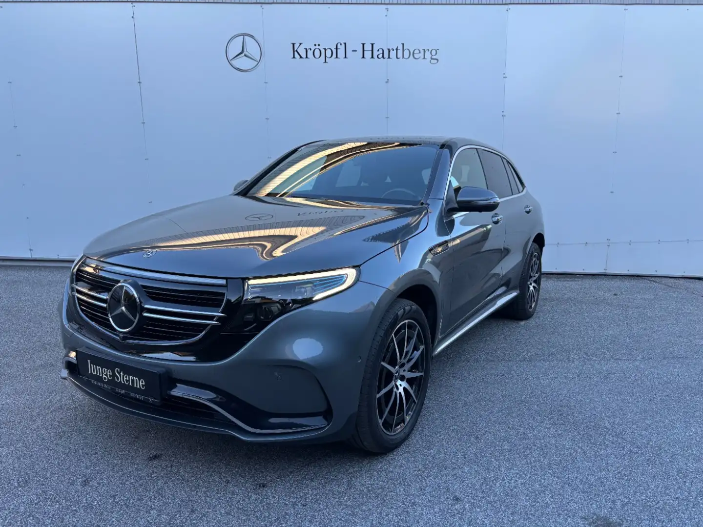 Mercedes-Benz EQC 400 4MATIC Austria Edition Distr KeyGo PTS Grau - 2