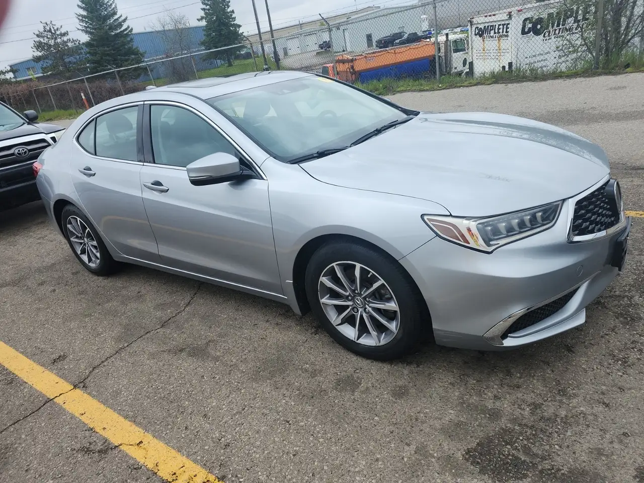 Acura TLX снимка Acura TLX