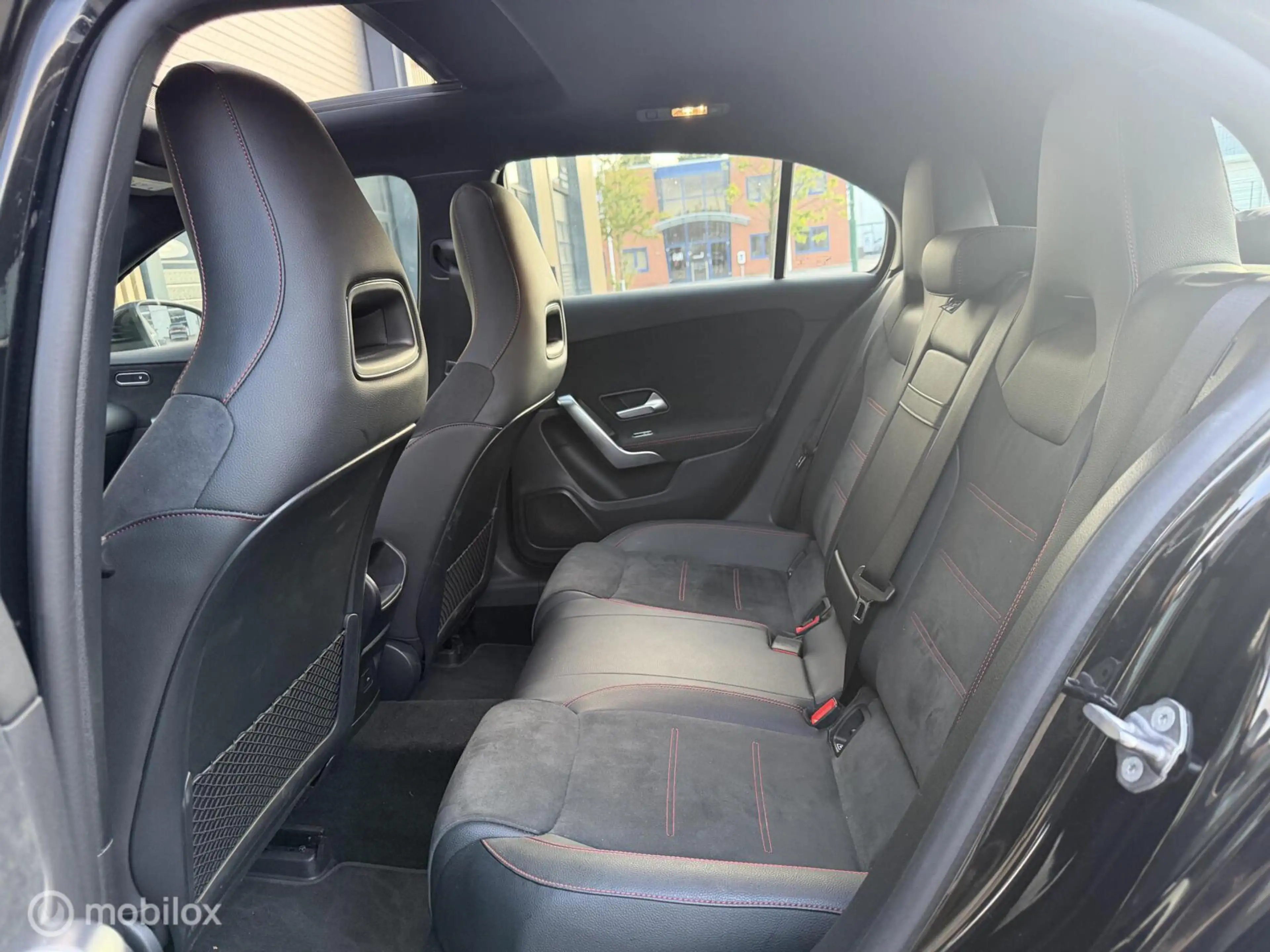 Mercedes-Benz A 250 e Premium Plus | AMG | Pano | ACC |360 — photo 12