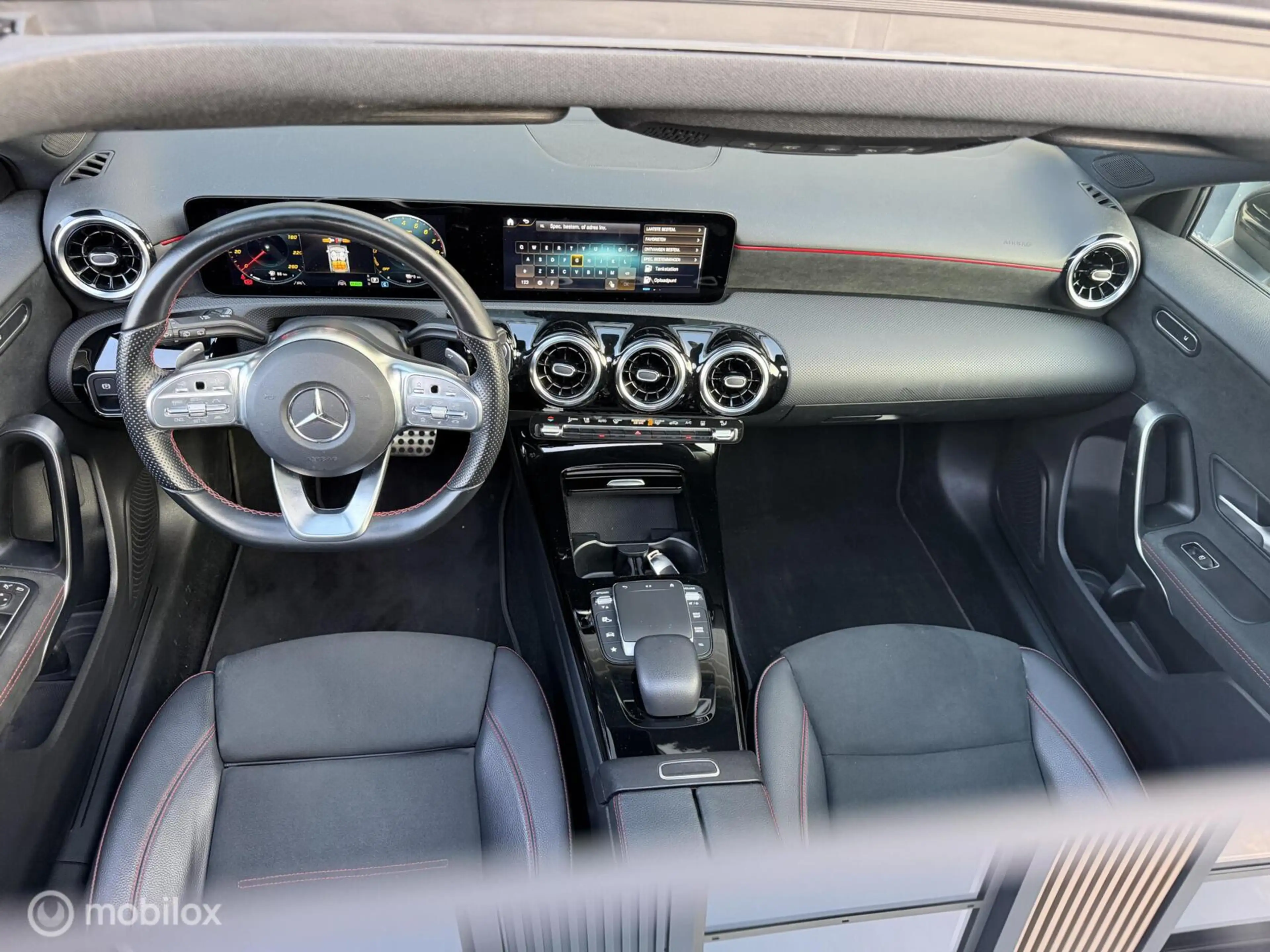 Mercedes-Benz A 250 e Premium Plus | AMG | Pano | ACC |360 — photo 10