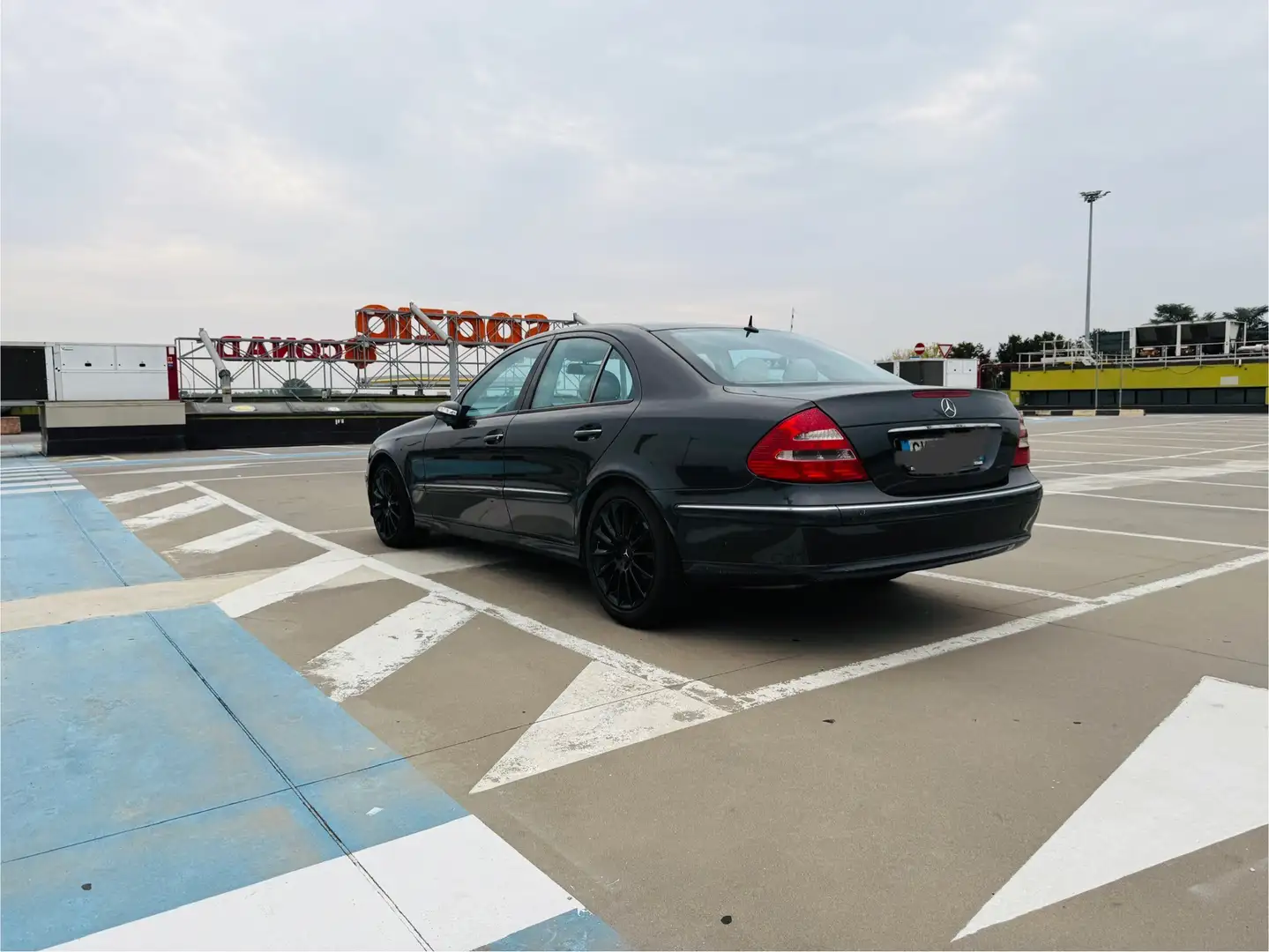 Mercedes-Benz E 270 CDI Avantgarde - 1