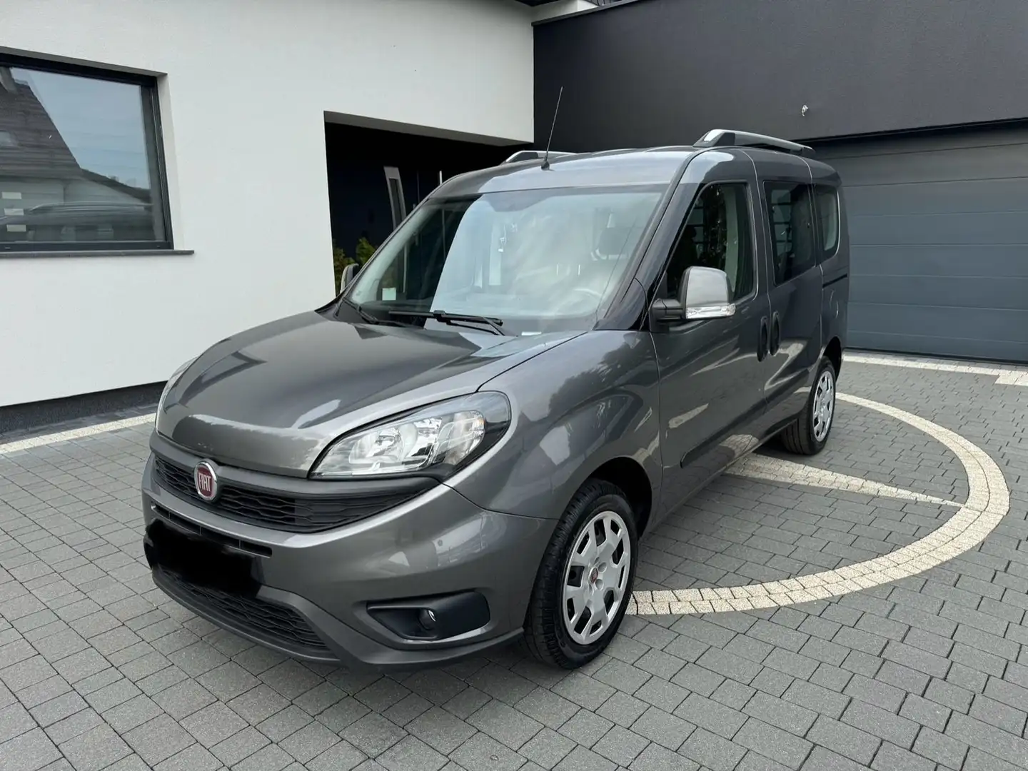 Fiat Doblo Doblo 1.6 mjt 16v Lounge 120cv 2017 Grigio - 2