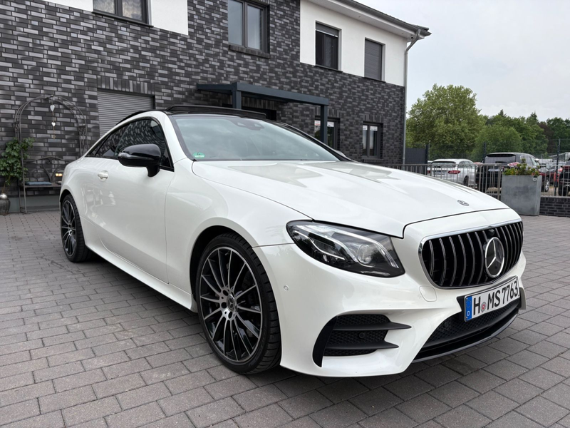 Mercedes-Benz E 350 Coupe — photo 9