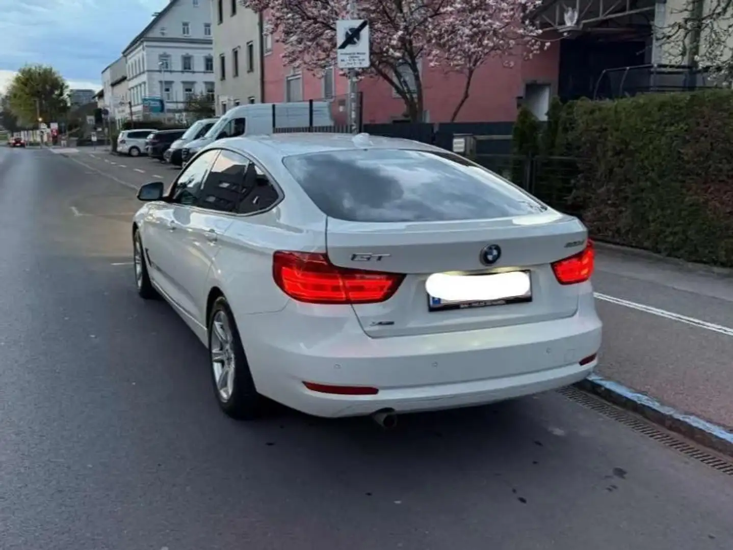 BMW 320 NEUES PICKERL 320d xDrive Gran Turismo Gran Turismo Weiß - 2