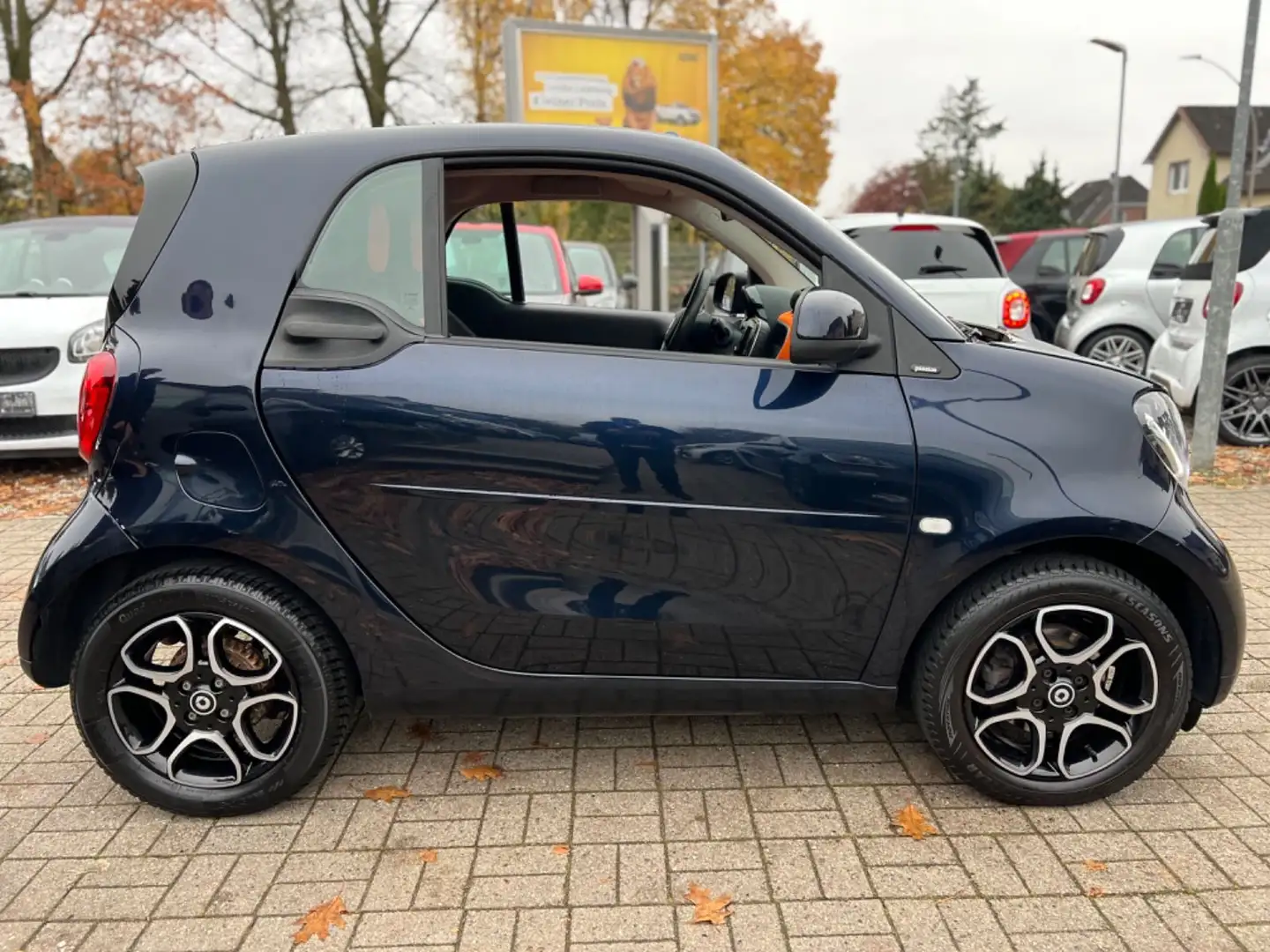 smart forTwo *TURBO*PASSION*NAVI*SITZHEIZUNG*PANORAMA* Blau - 2