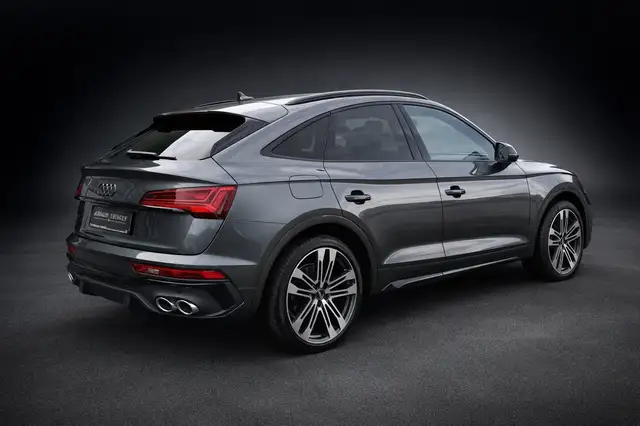Audi SQ5 view 7