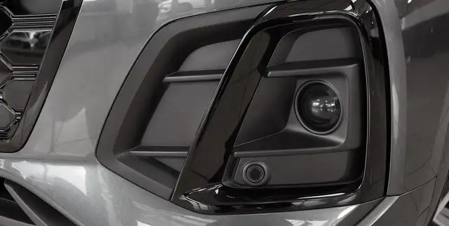 Audi SQ5 view 9