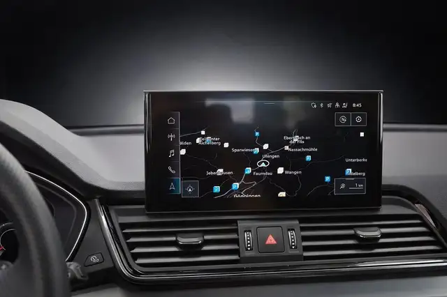 Audi SQ5 view 15