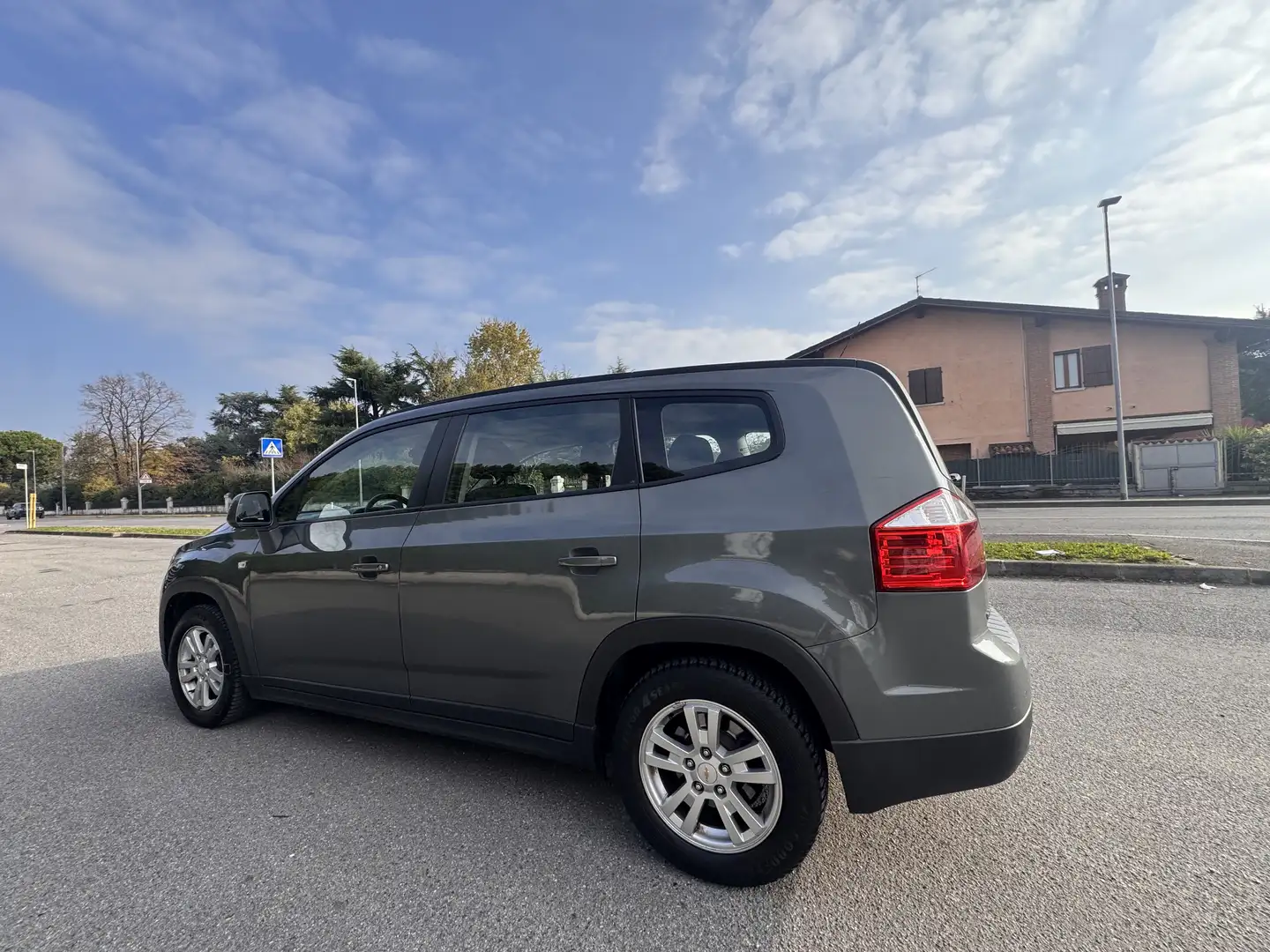 Chevrolet Orlando 1.8 LT Gpl - 2