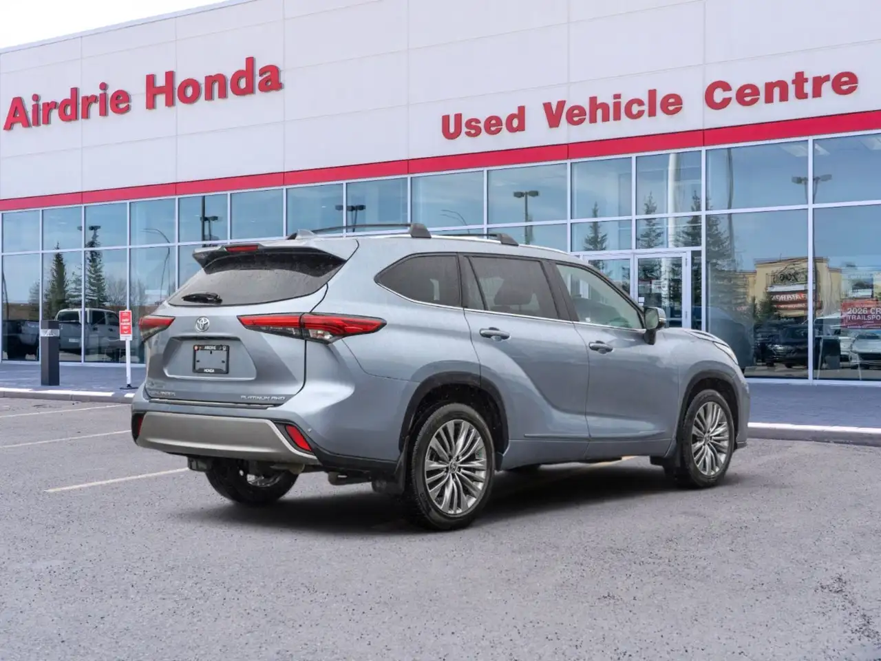 Toyota Highlander снимка Toyota Highlander