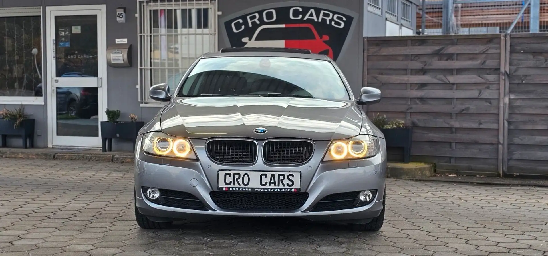 BMW 318 Baureihe 3 Lim. 318i*TÜV NEU* Gris - 2