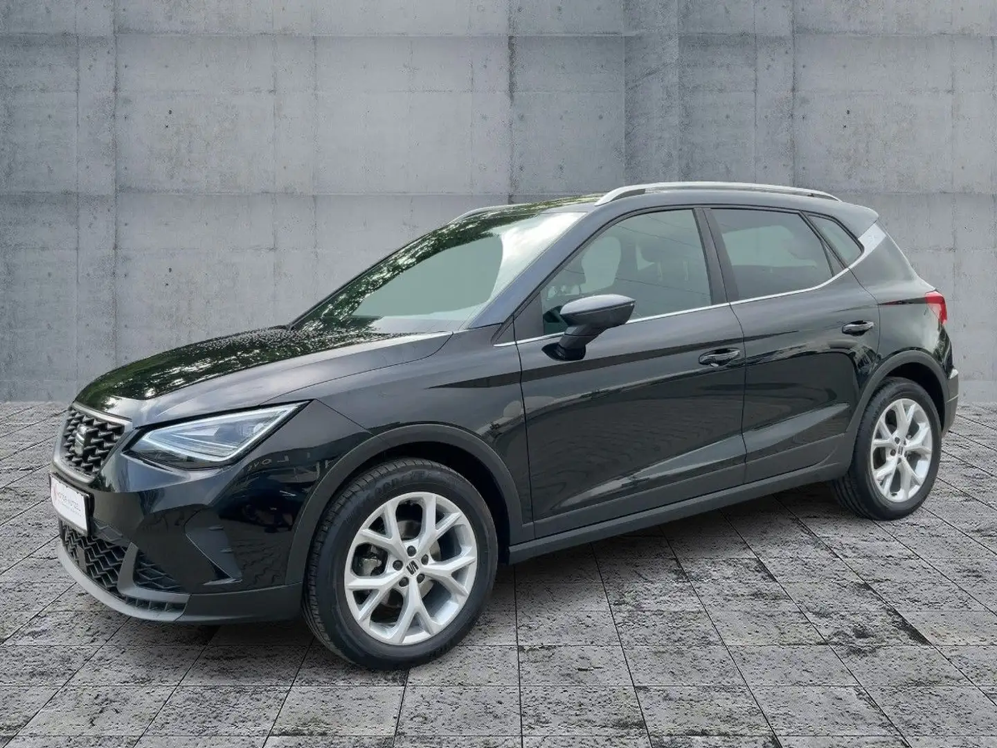 SEAT Arona 1.0TSI DSG FR-LINE LED+NAV+APP+GRA+SHZ+PDC Schwarz - 2