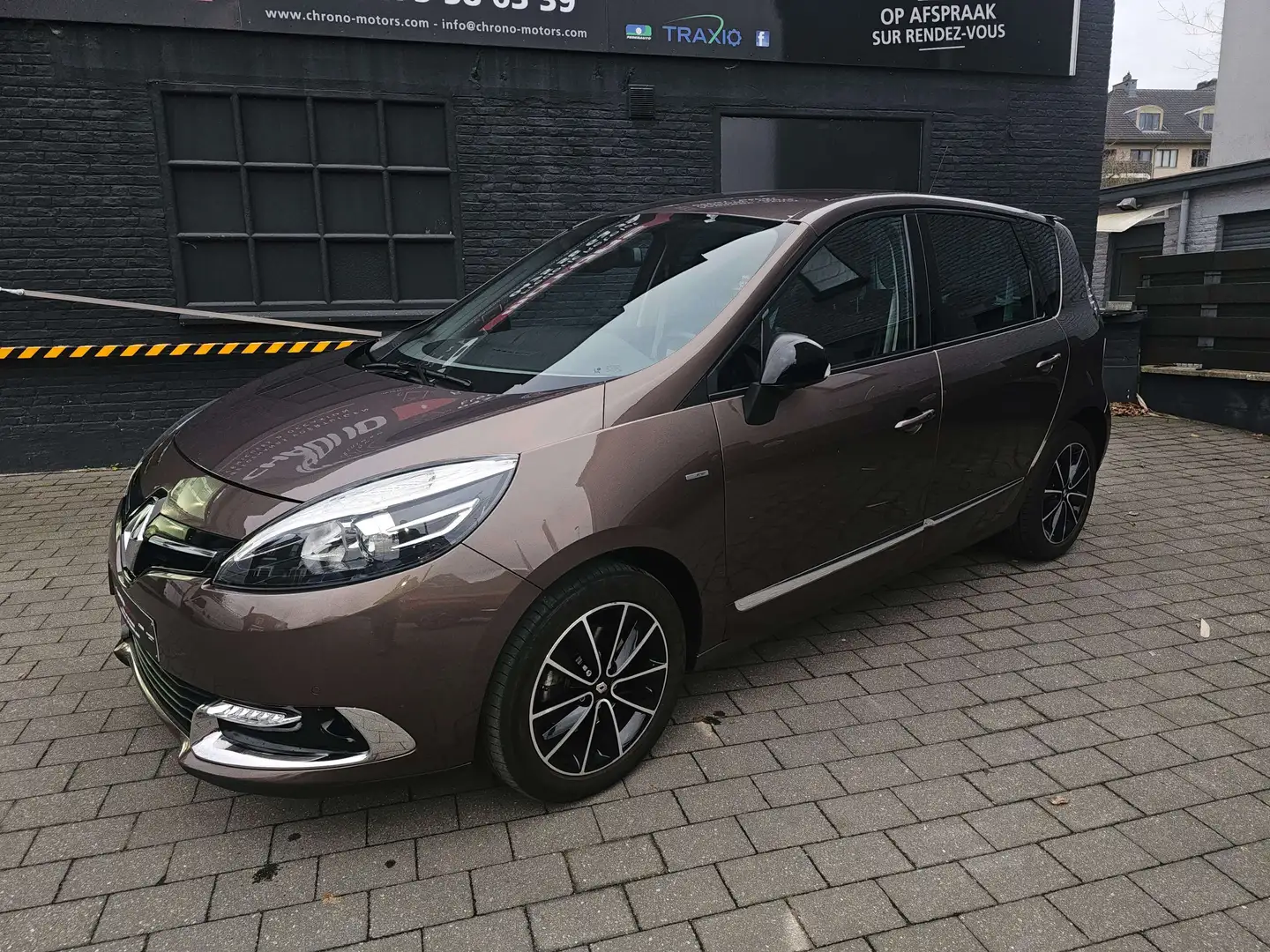 Renault Scenic 1,2 Bose EditionSemi cuir Gps Caméra Garantie Brun - 2