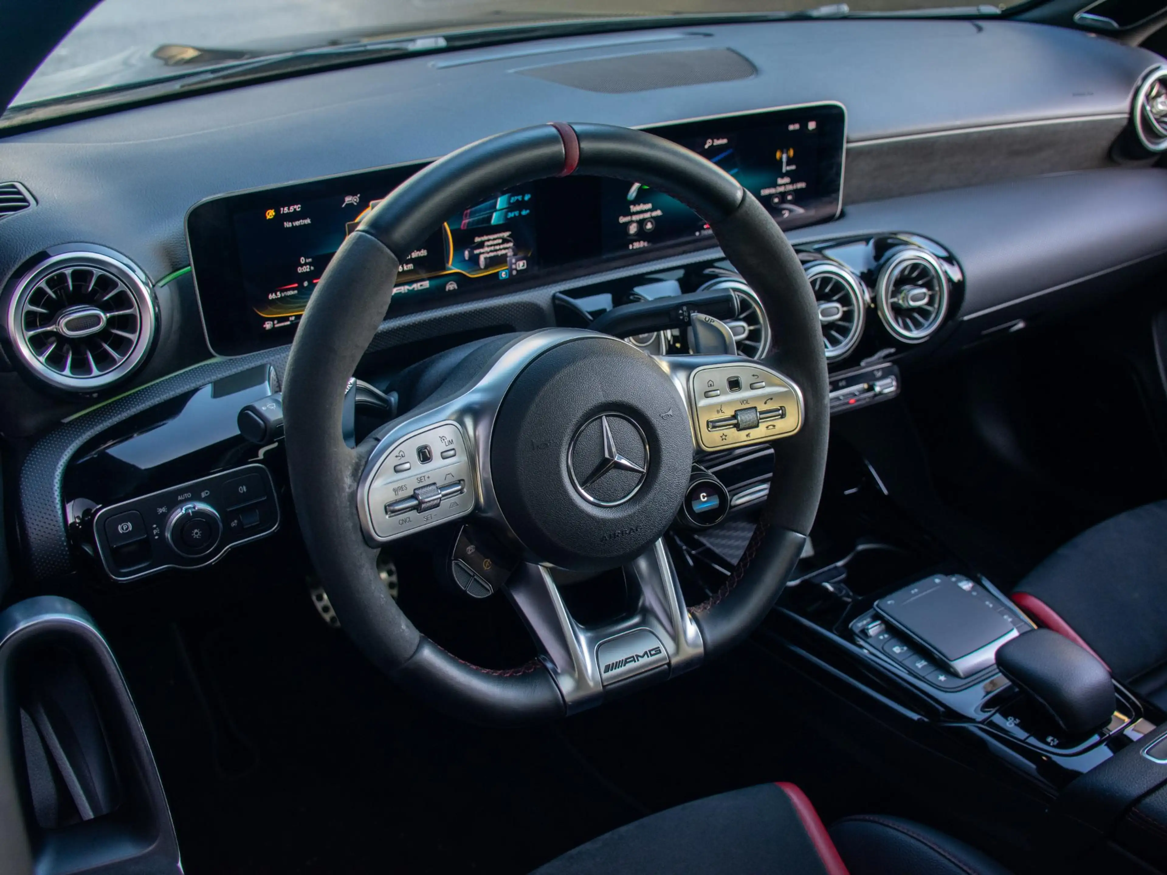 Mercedes-Benz A 45 AMG S 4MATIC+ Edition 1 | Schaalstoelen | Schuif-/kant — photo 9