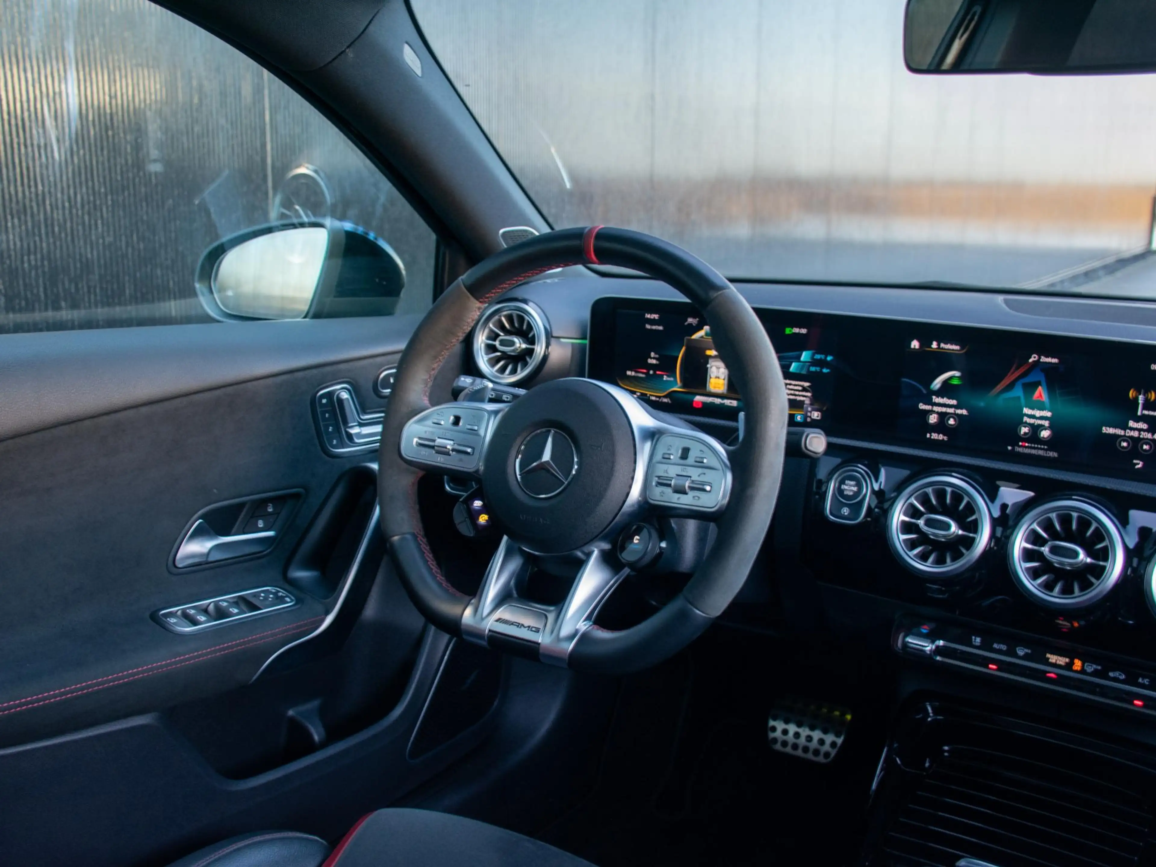 Mercedes-Benz A 45 AMG S 4MATIC+ Edition 1 | Schaalstoelen | Schuif-/kant — photo 14