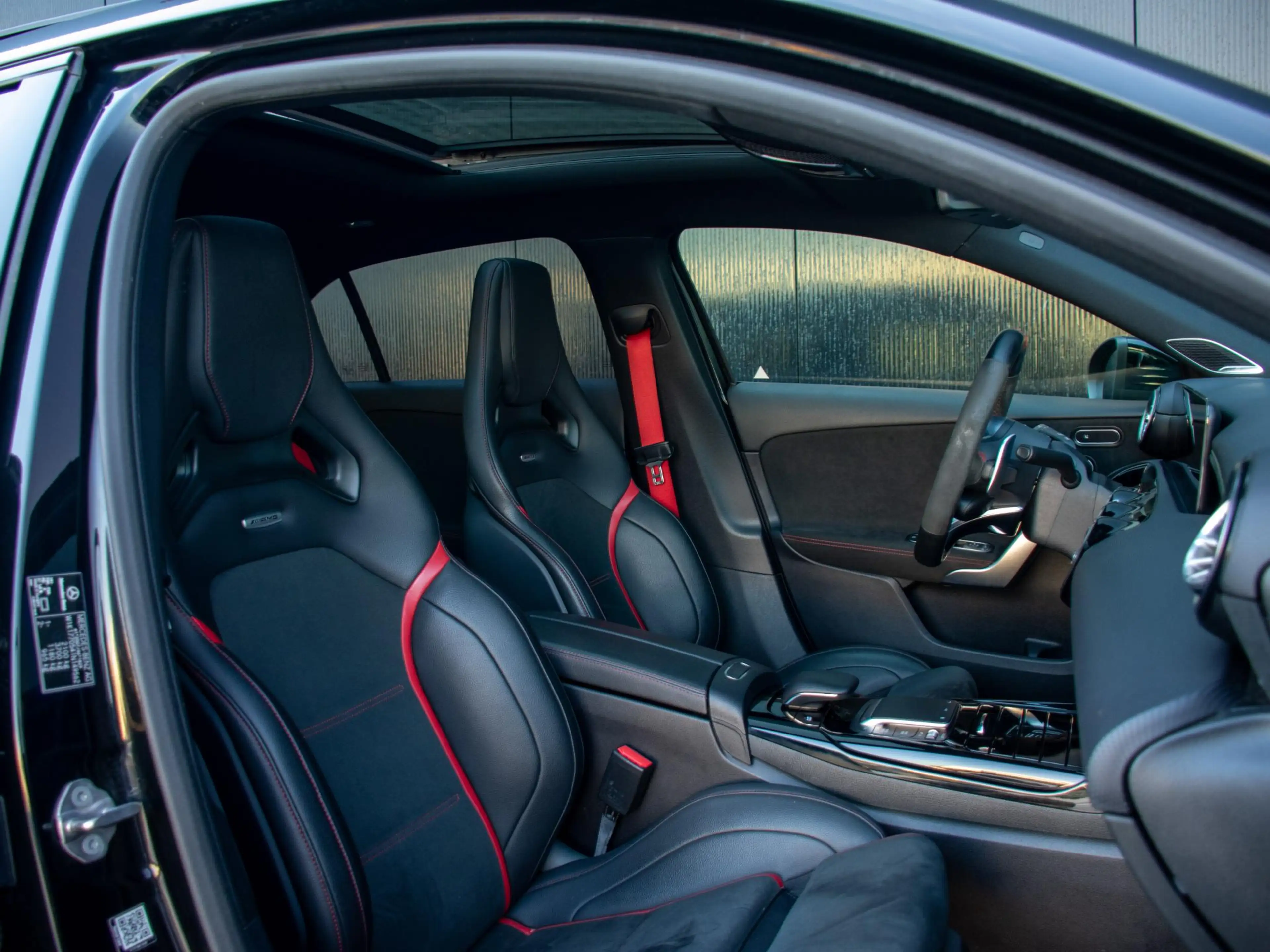 Mercedes-Benz A 45 AMG S 4MATIC+ Edition 1 | Schaalstoelen | Schuif-/kant — photo 7