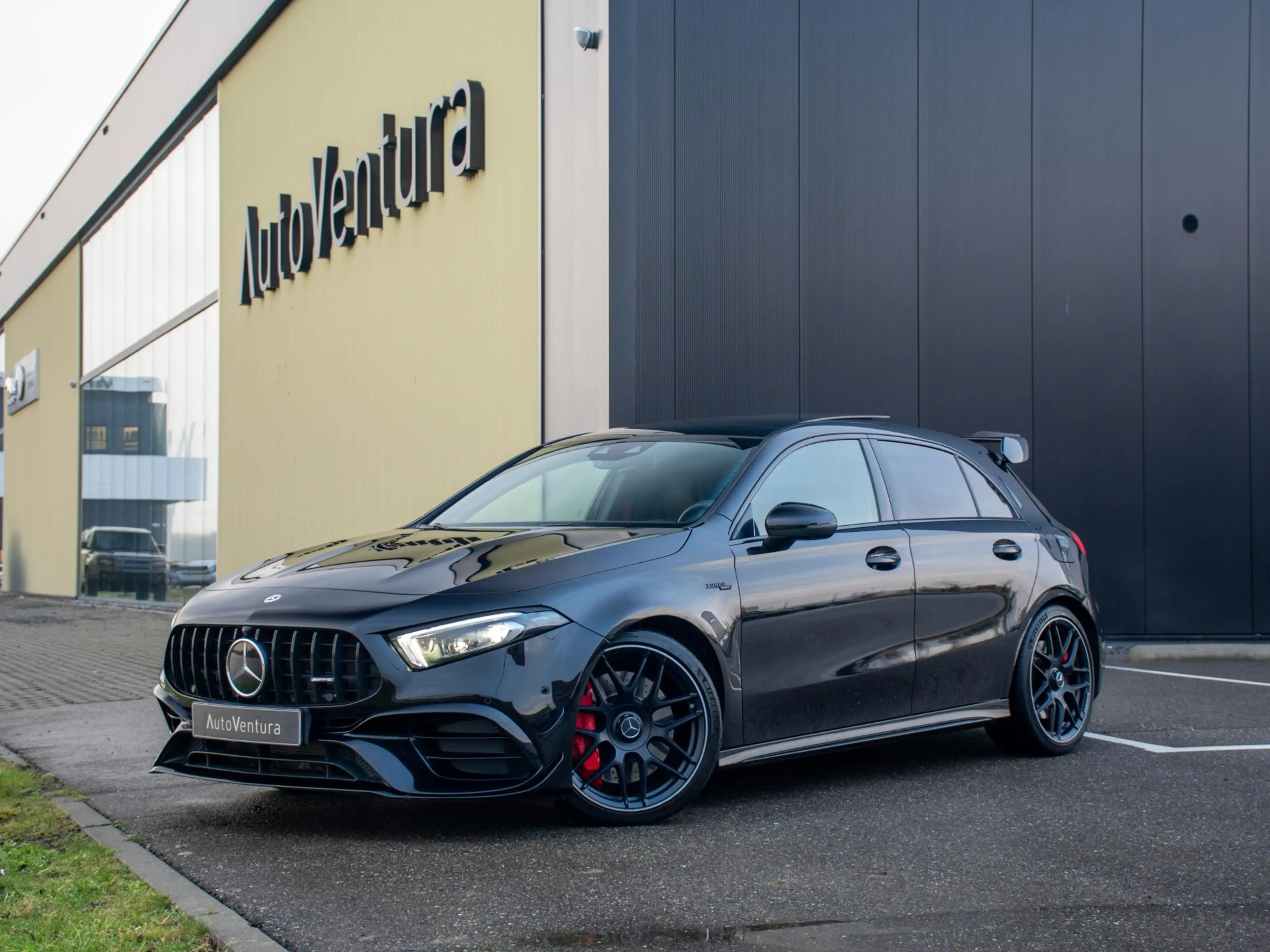 Mercedes-Benz A 45 AMG S 4MATIC+ Edition 1 | Schaalstoelen | Schuif-/kant — photo 2