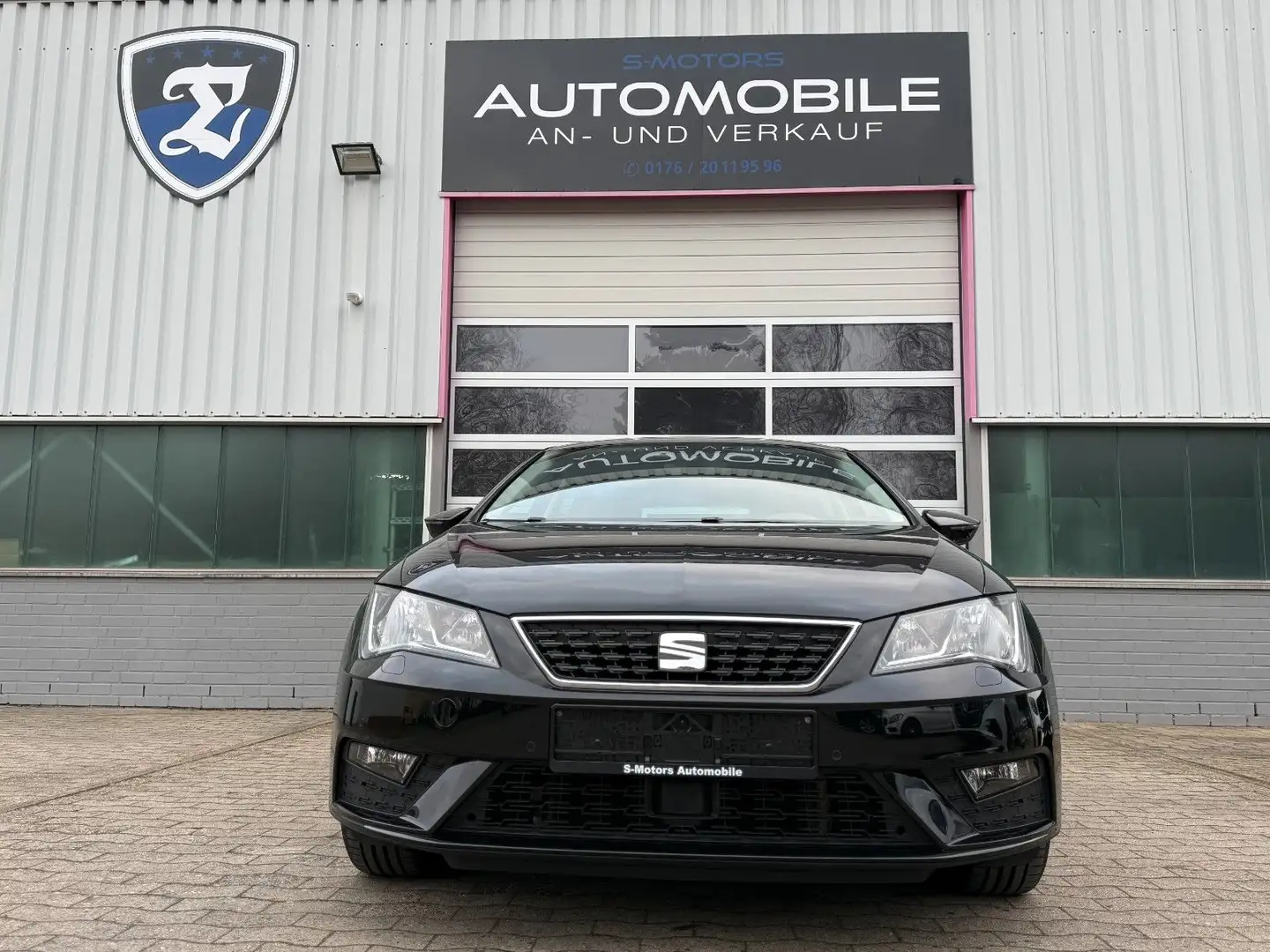 SEAT Leon Style Schwarz - 2