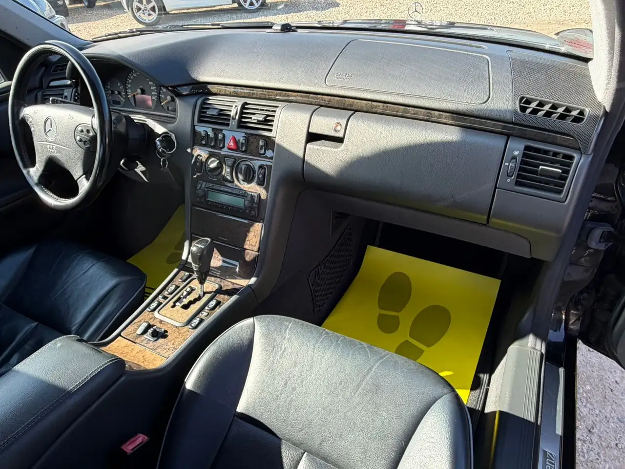 Mercedes-Benz E 200 *Aut*MFL*SitzH*Klima* TÜV NEU, foto 12