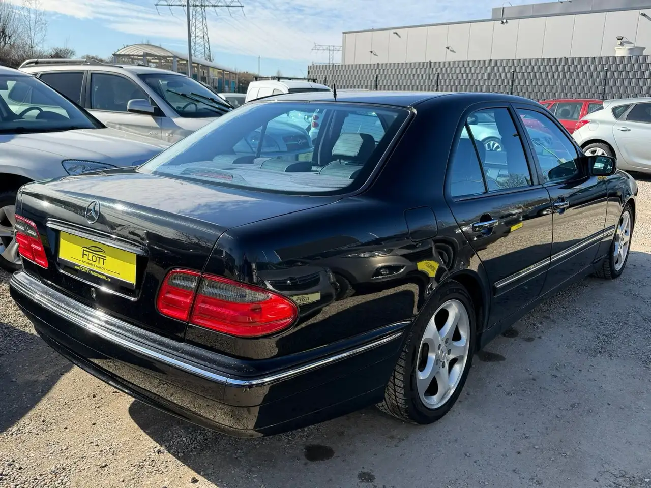 Mercedes-Benz E 200 *Aut*MFL*SitzH*Klima* TÜV NEU, foto 7