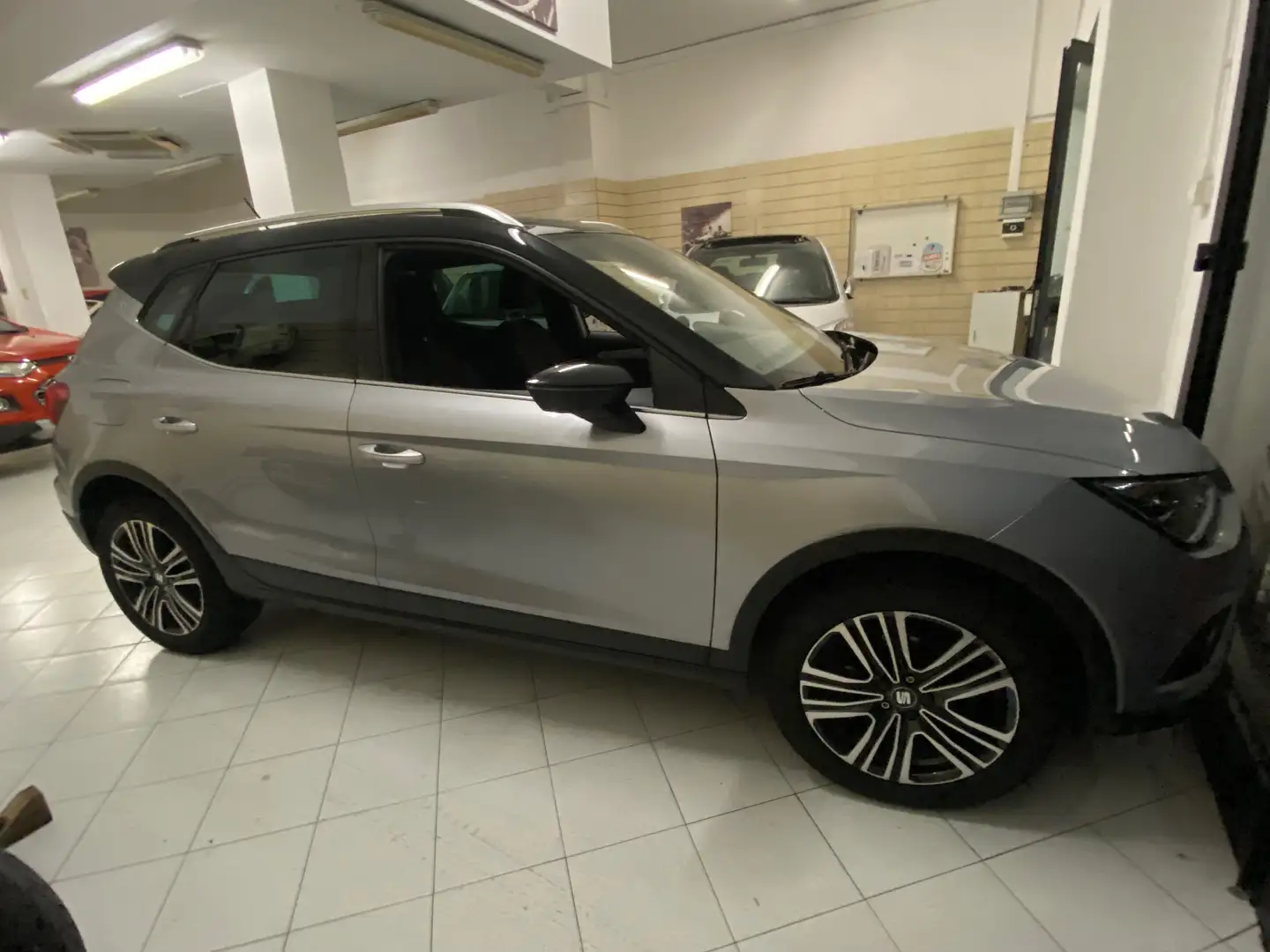 SEAT Arona Arona 1.6 tdi Xcellence 95cv my18 Grigio - 2