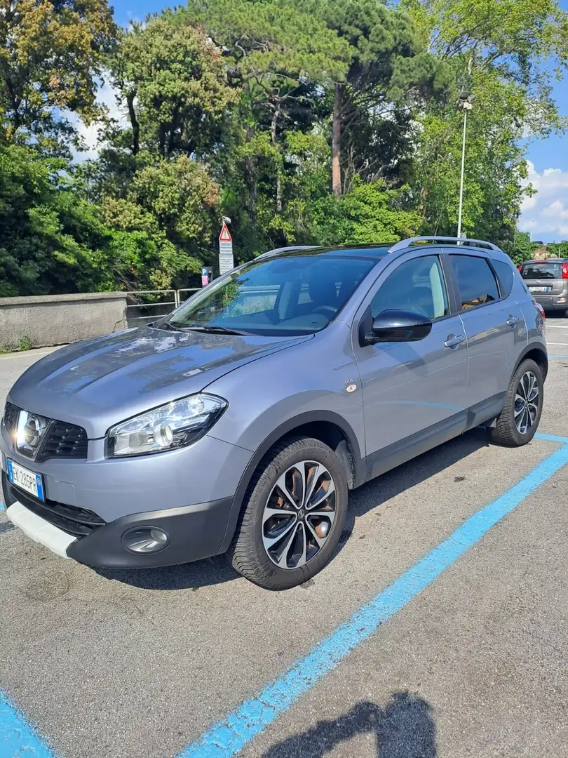 Nissan Qashqai 1.6 dci Tekna 4x4 - 2