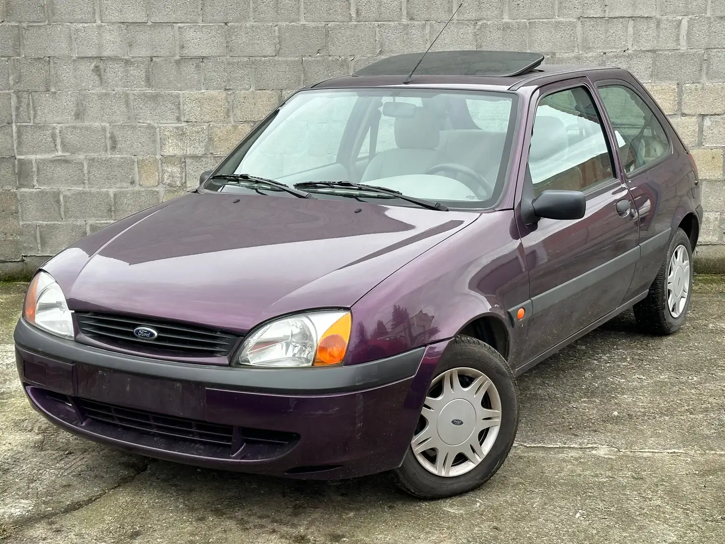 Ford Fiesta 1.3i / Open dak Violett - 1