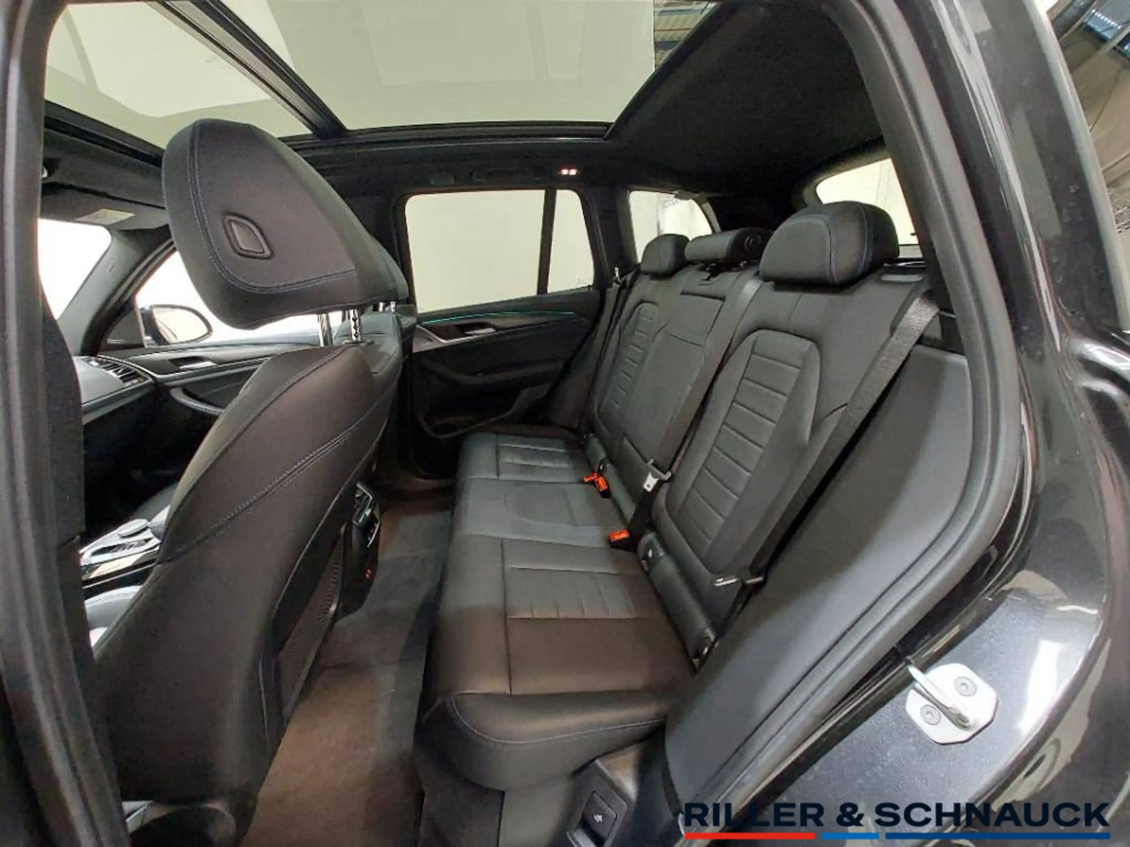 BMW iX3 M-Sport 20 ZOLL+PANO+HUD+ACC+360°KAM — photo 12
