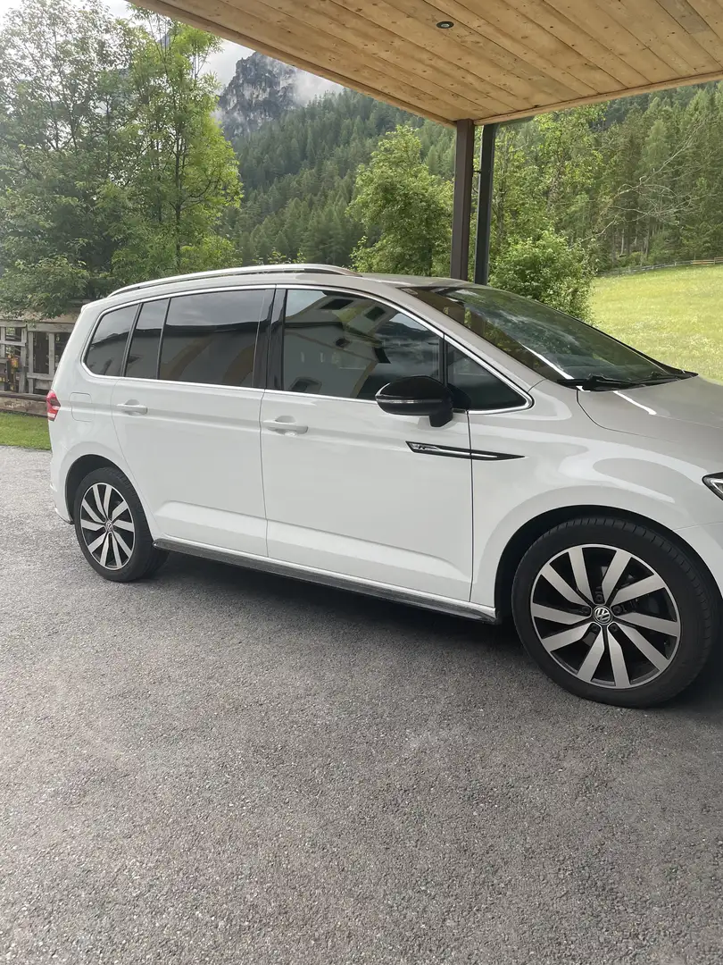Volkswagen Touran R-Line 2,0 SCR TDI DSG Weiß - 1