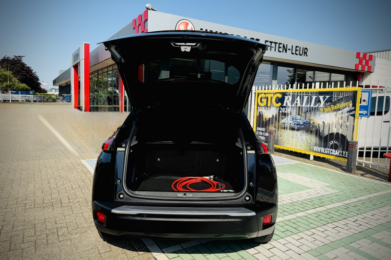 Peugeot e-2008 EV Allure 50 kWh | STOELVERW. | ADAPTIEVE CRUISE | — photo 11