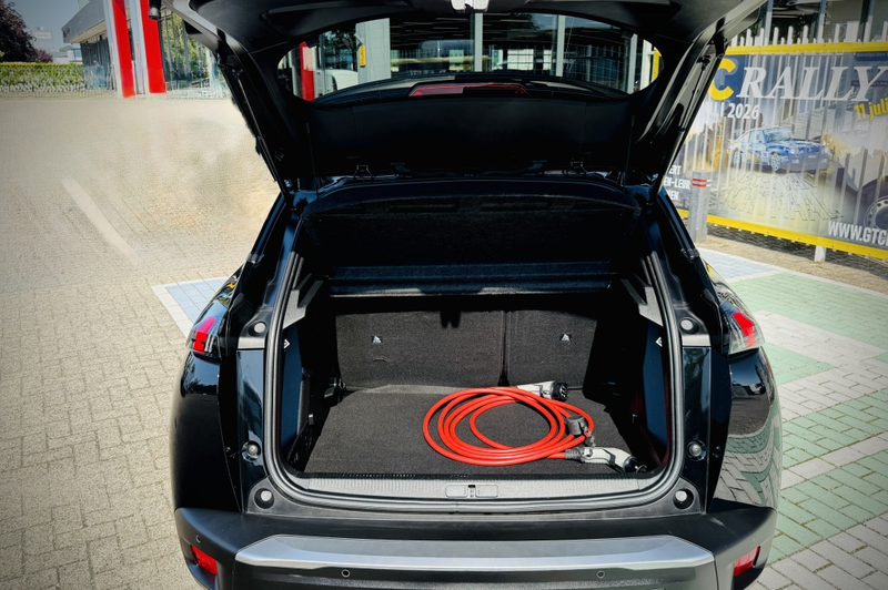 Peugeot e-2008 EV Allure 50 kWh | STOELVERW. | ADAPTIEVE CRUISE | — photo 12