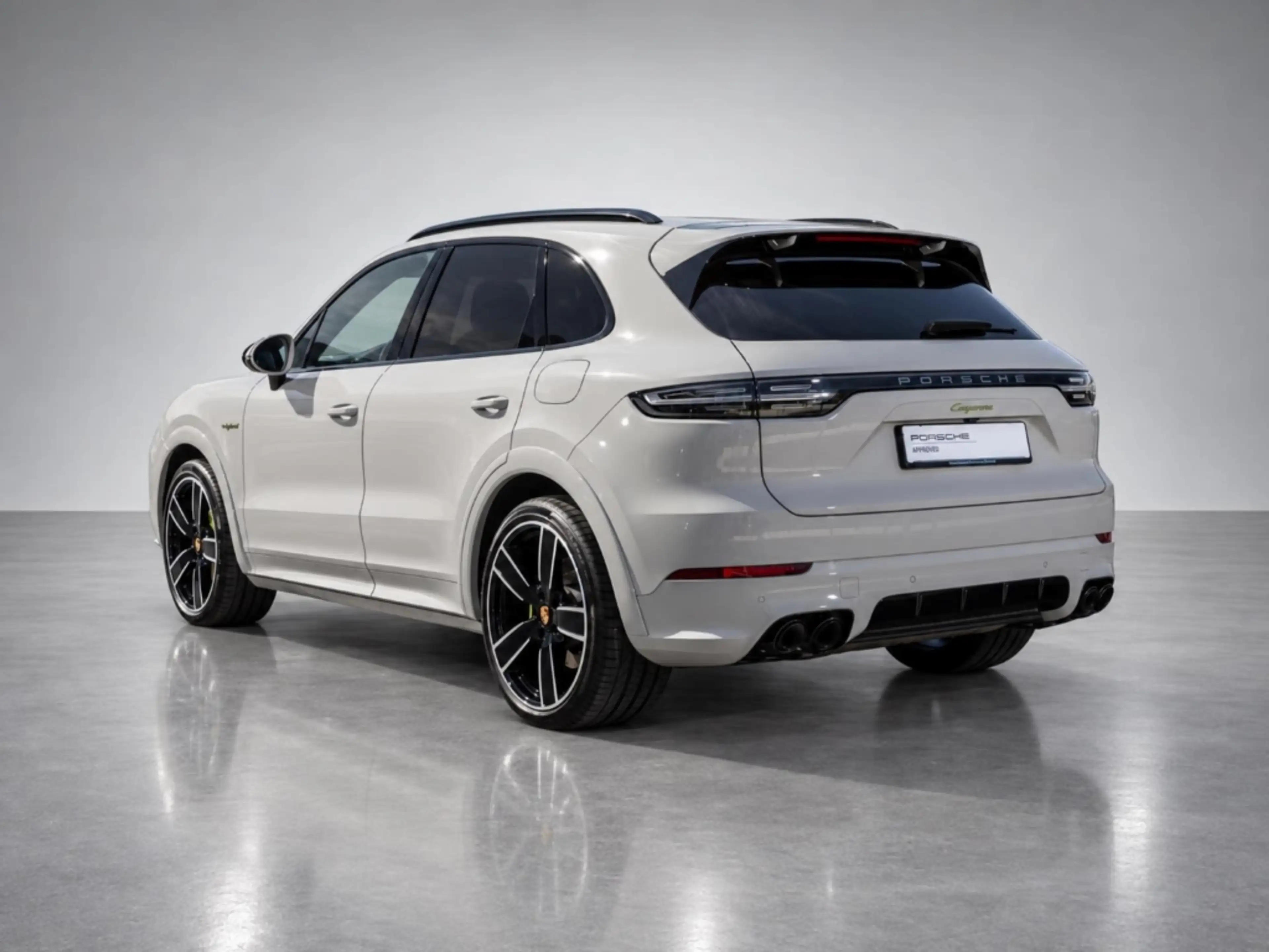 Porsche Cayenne E-Hybrid Platinum Edition Surround-View — photo 3