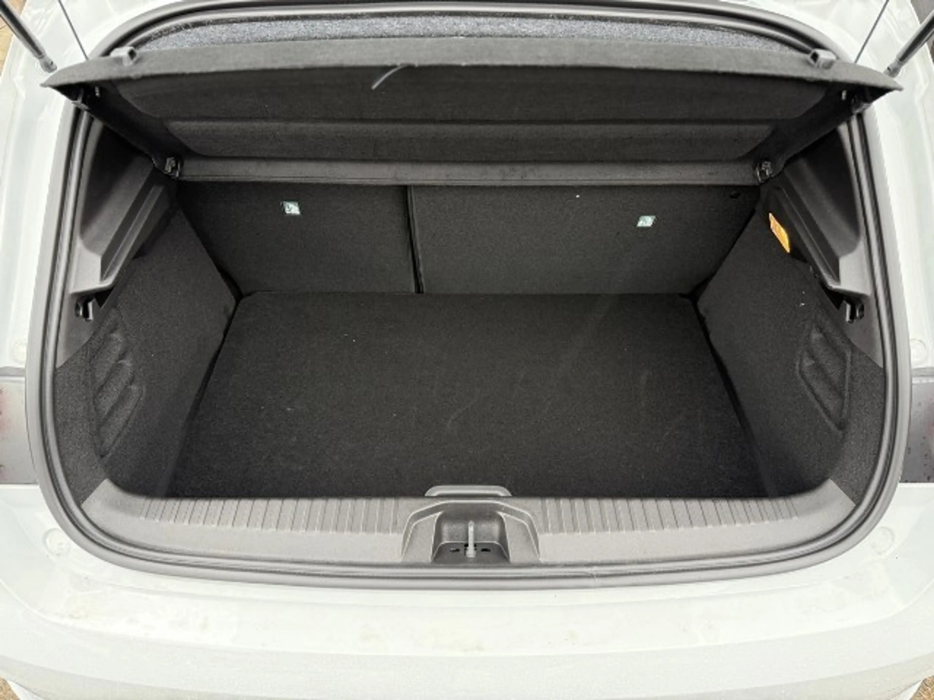 Mitsubishi Colt Edition 1.0 MT. Vorführwagen — photo 12