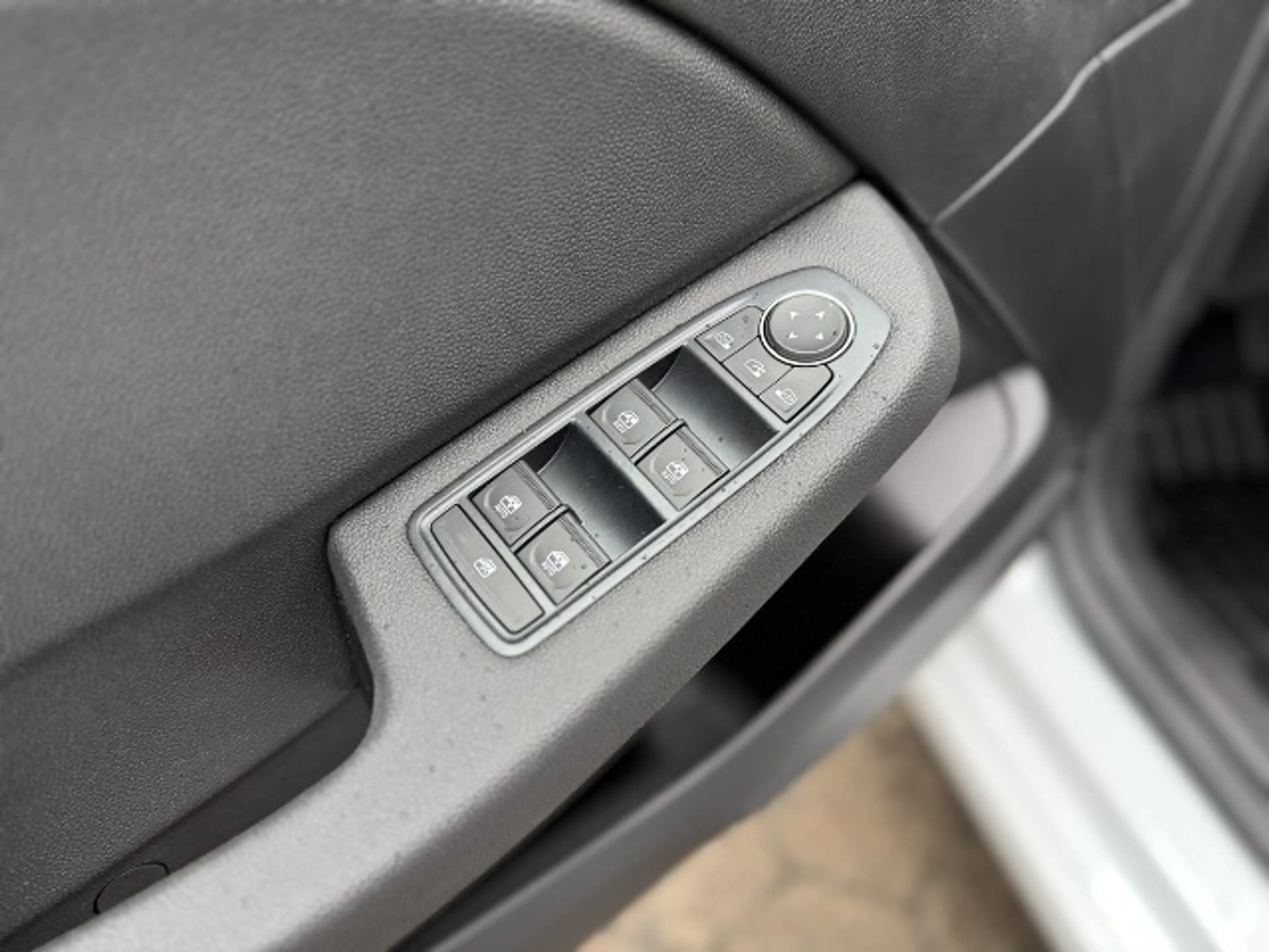 Mitsubishi Colt Edition 1.0 MT. Vorführwagen — photo 10
