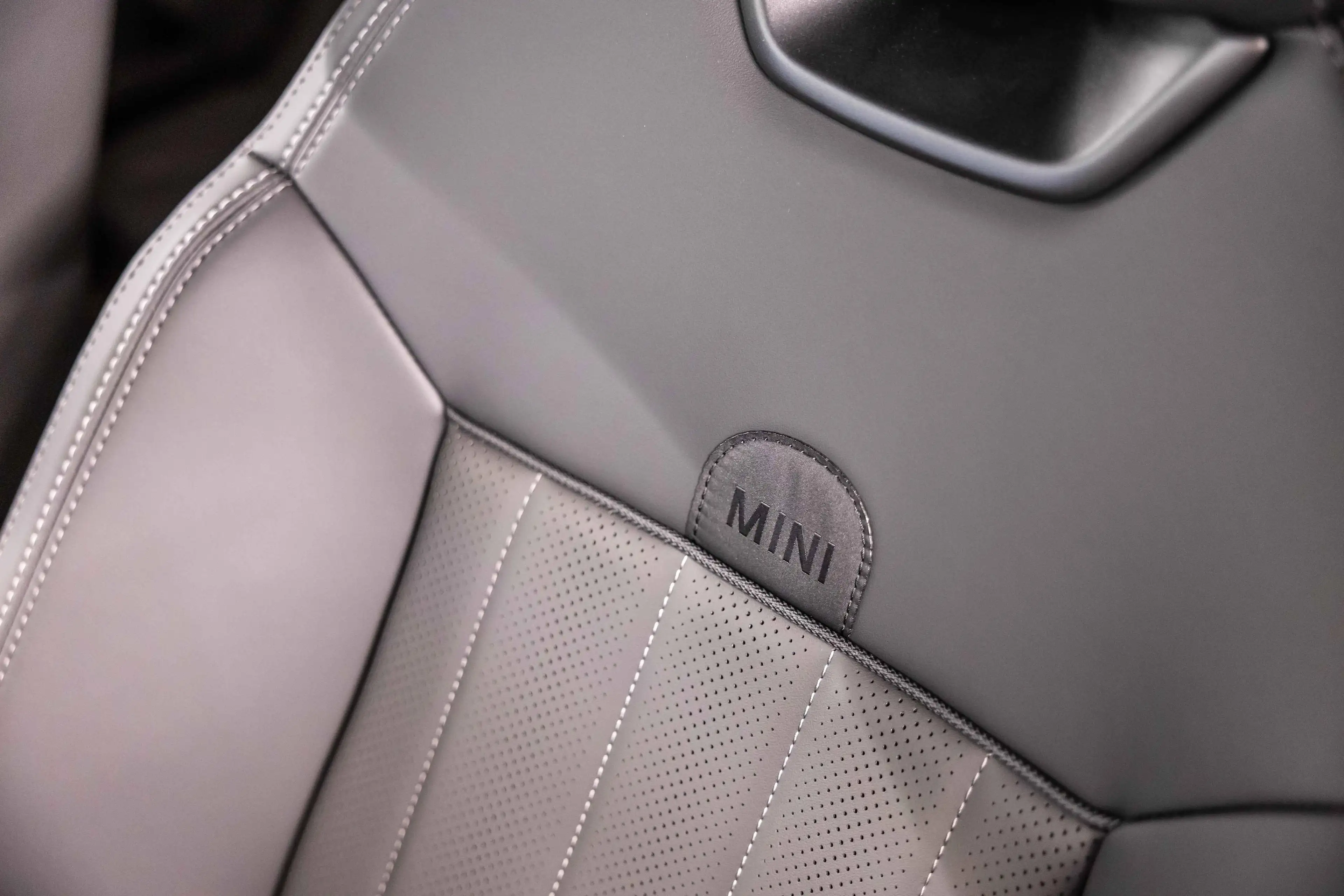 MINI Countryman C Countryman C Favoured | HEAD-UP | JCW SPORTZETELS — photo 12
