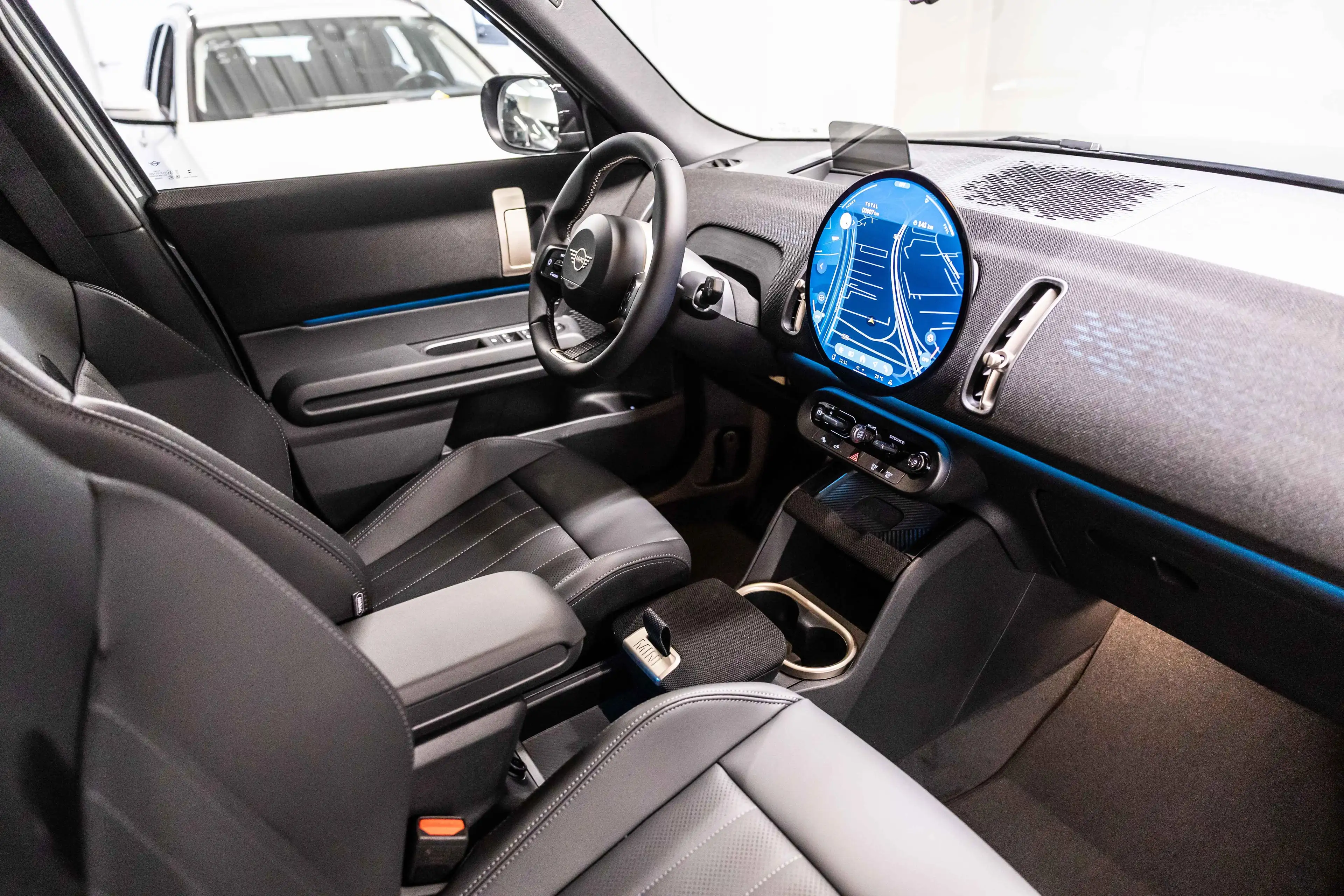 MINI Countryman C Countryman C Favoured | HEAD-UP | JCW SPORTZETELS — photo 9