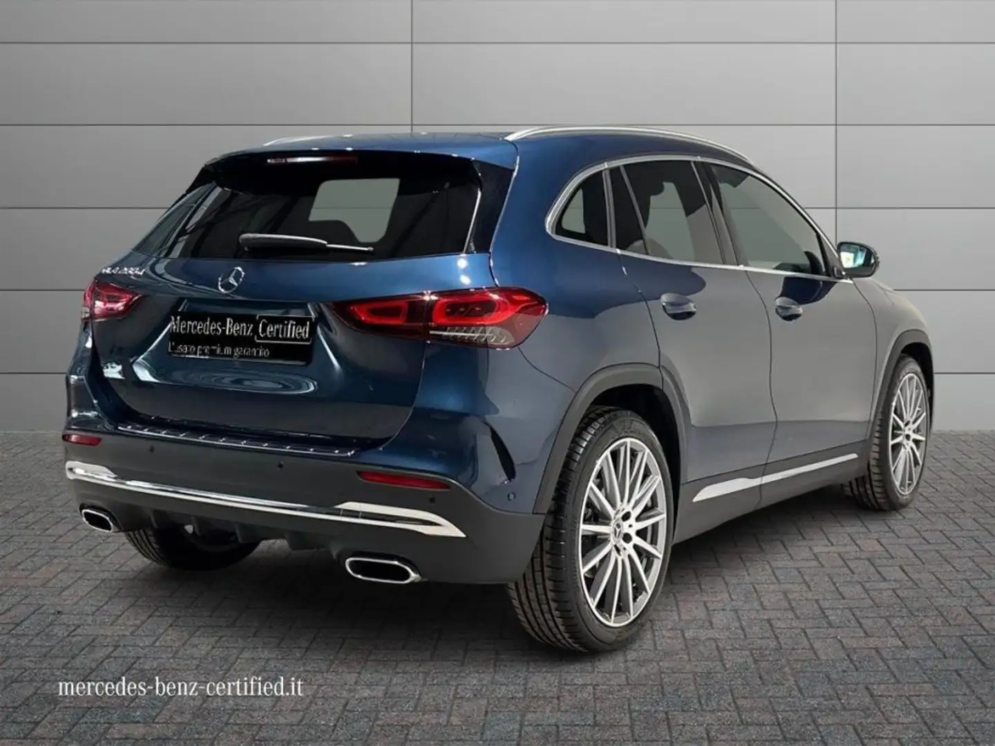 Mercedes-Benz GLA 200 d Automatic Premium Blu/Azzurro - 2