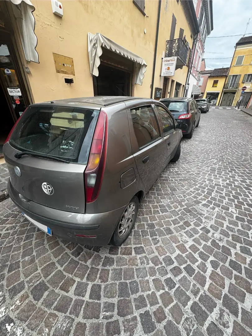 Fiat Punto 3p 1.3 mjt 16v Dynamic - 2