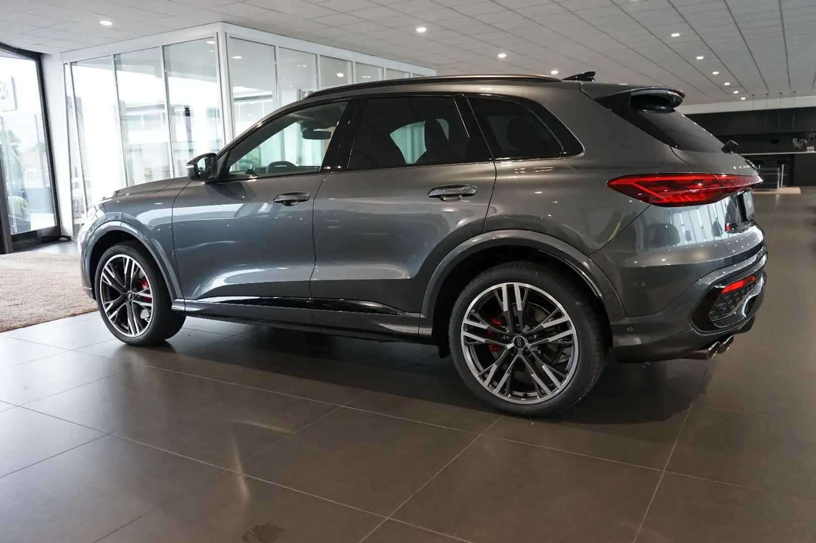 Audi SQ5 TFSI quattro | Pano | HuD| Carbon | B&O Grau - 2