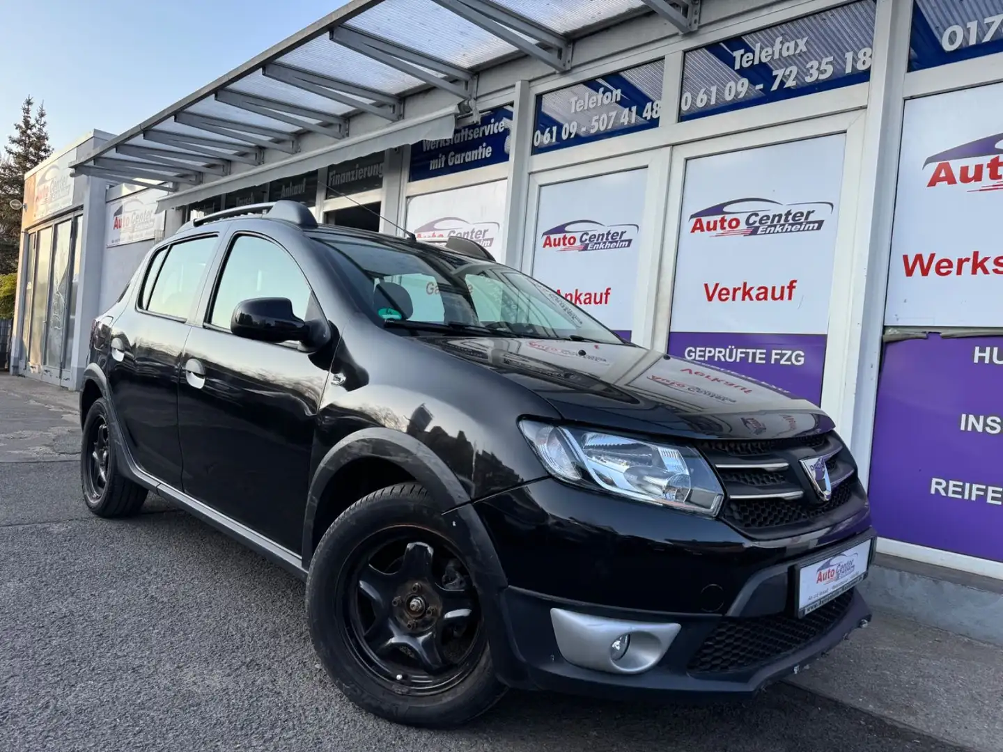 Dacia Sandero Stepway #Aut.# *EU6*Navi*Tempomat*PDC* Schwarz - 1